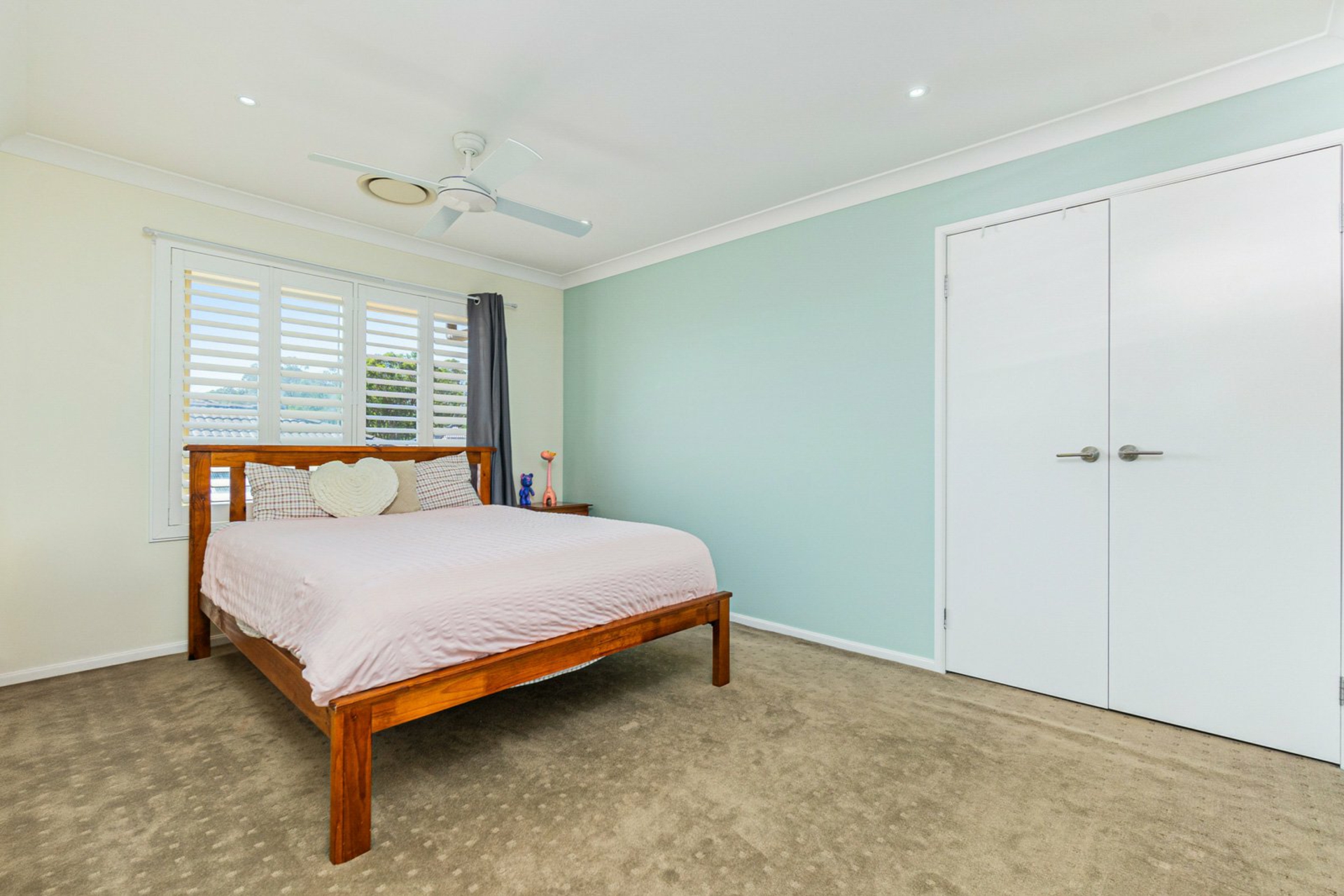 250 Caddens Road, CLAREMONT MEADOWS