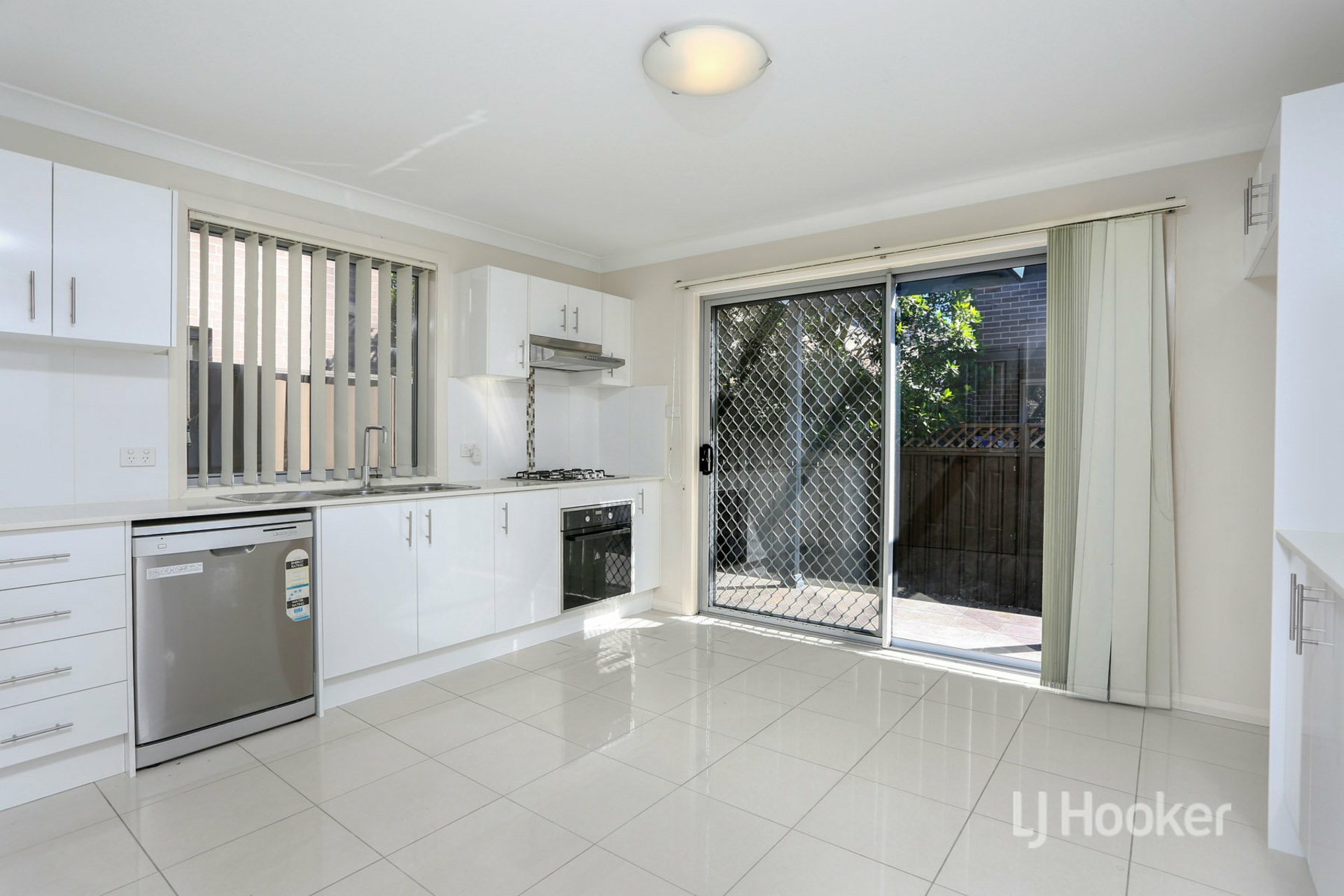 2/92 Great Western Highway, KINGSWOOD