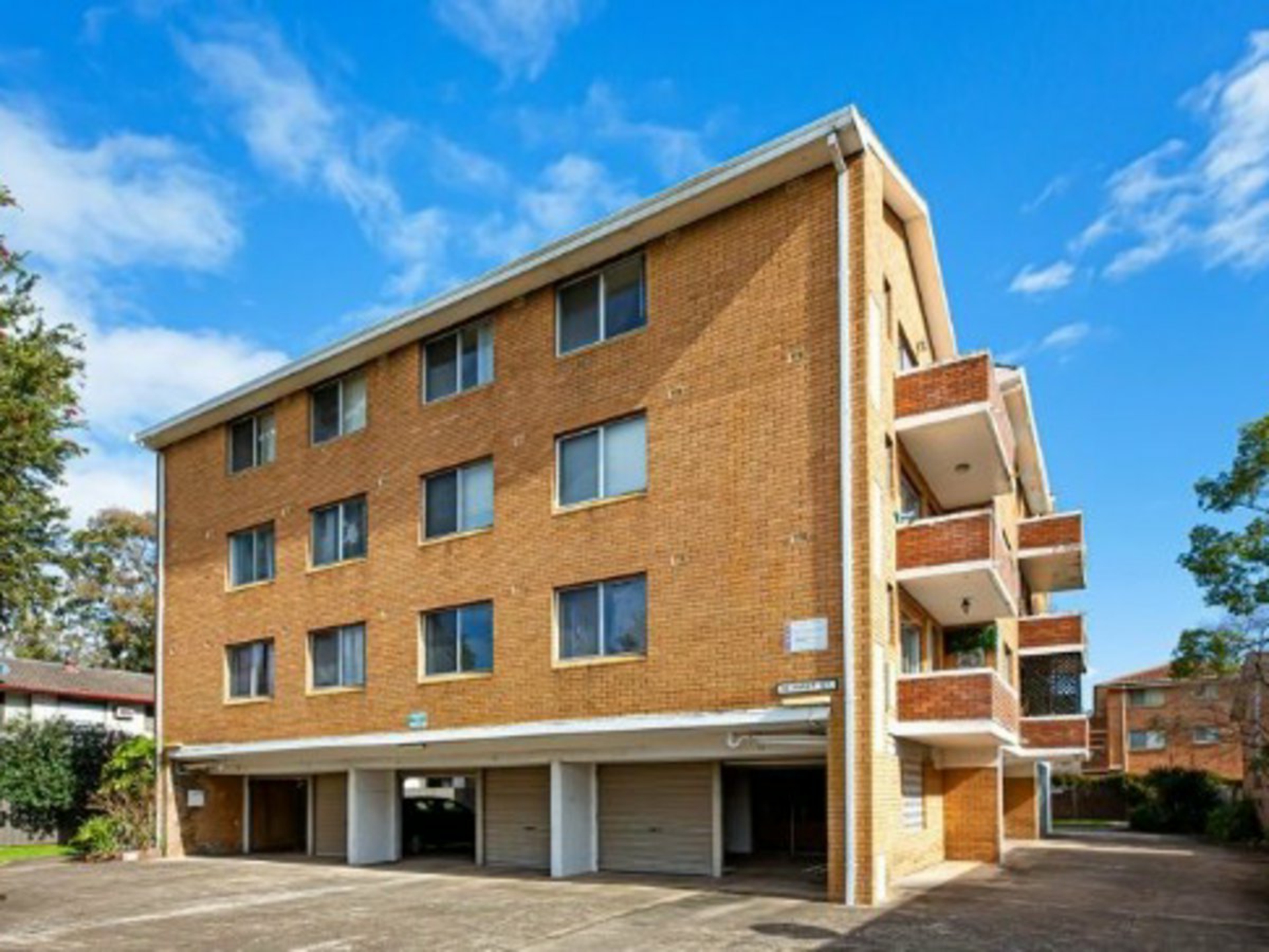 4/15 First Street, KINGSWOOD