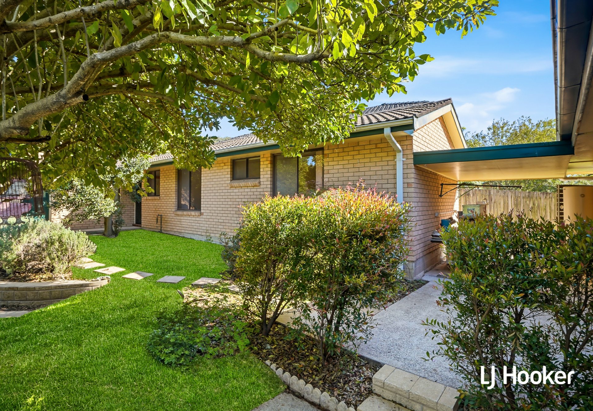 17 Strathdon Road — photo 11 of 23