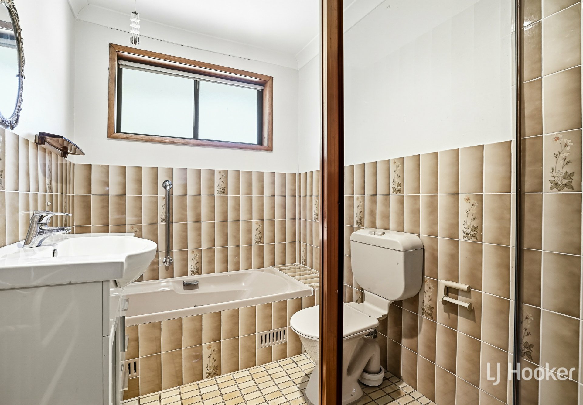17 Strathdon Road — photo 13 of 23