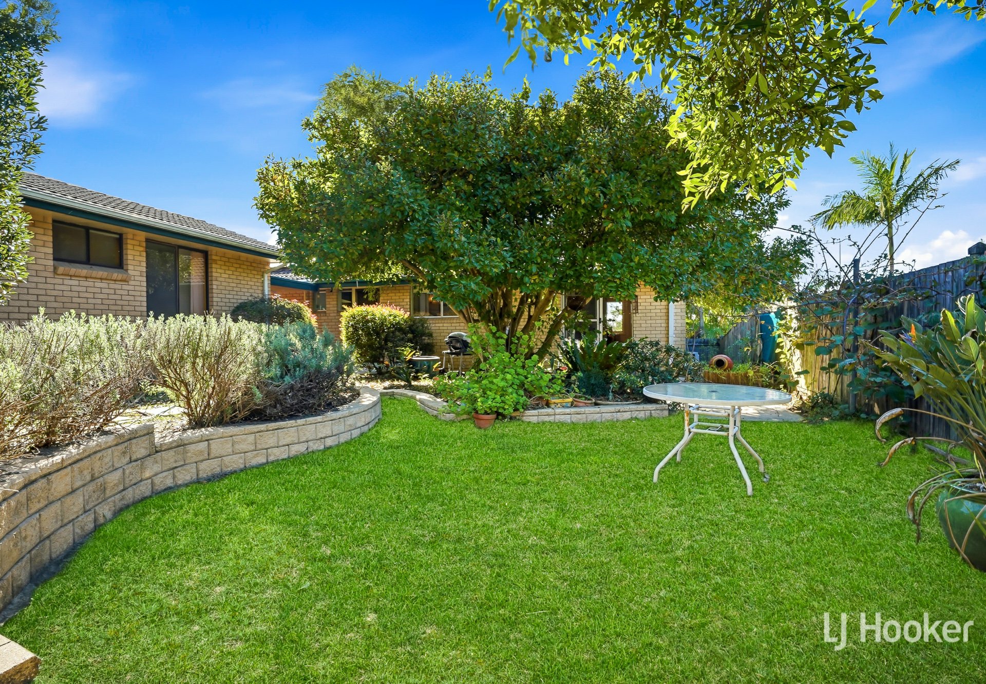 17 Strathdon Road — photo 18 of 23