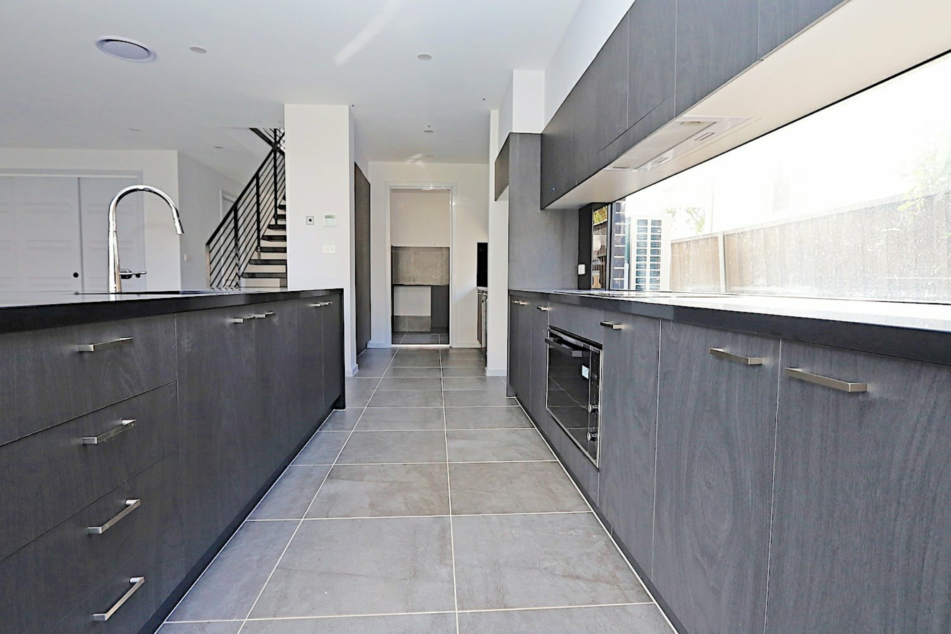 1/82 Doonmore Street — photo 4 of 11