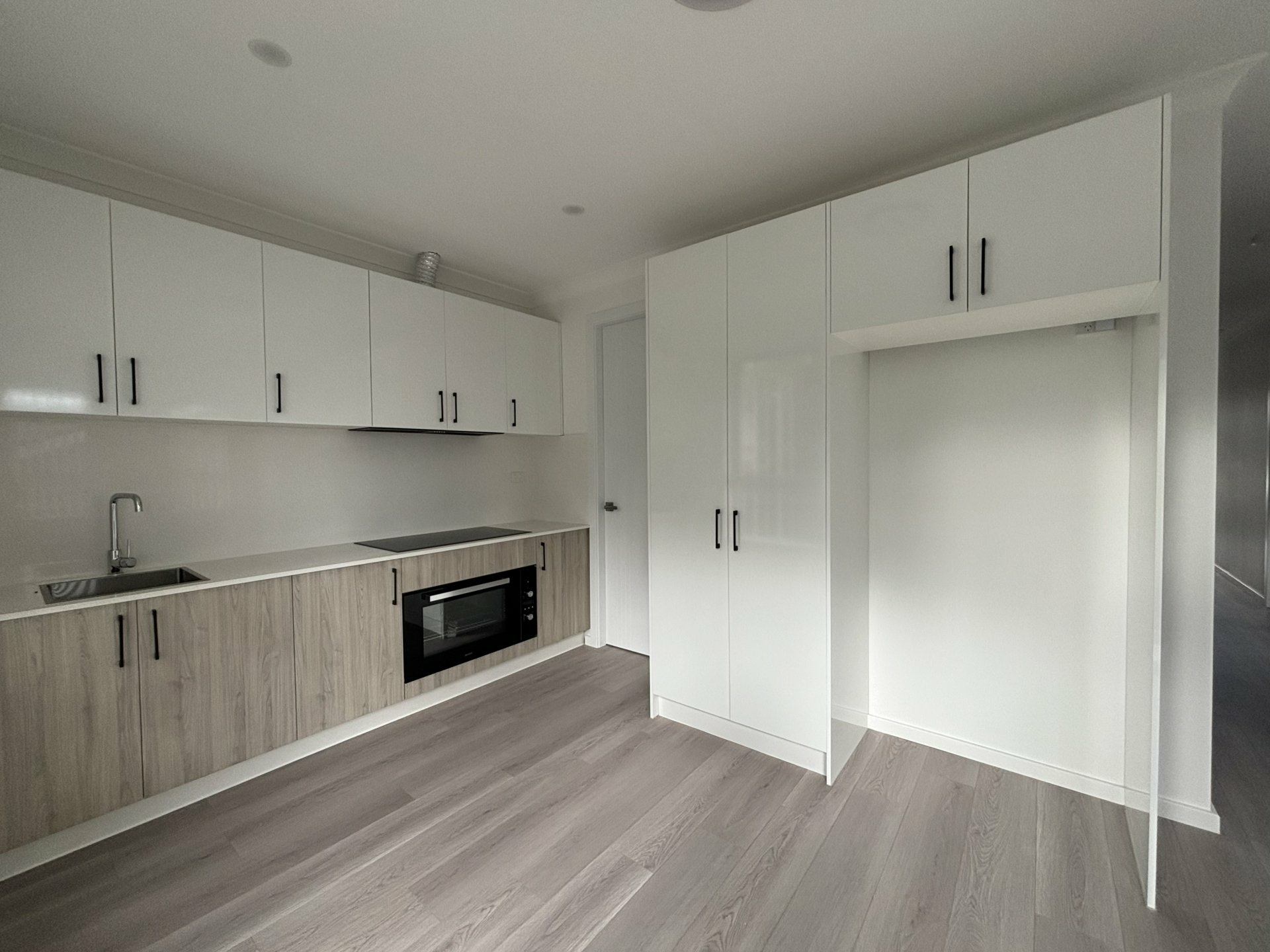 1 Warragamba Crescent — photo 3 of 13