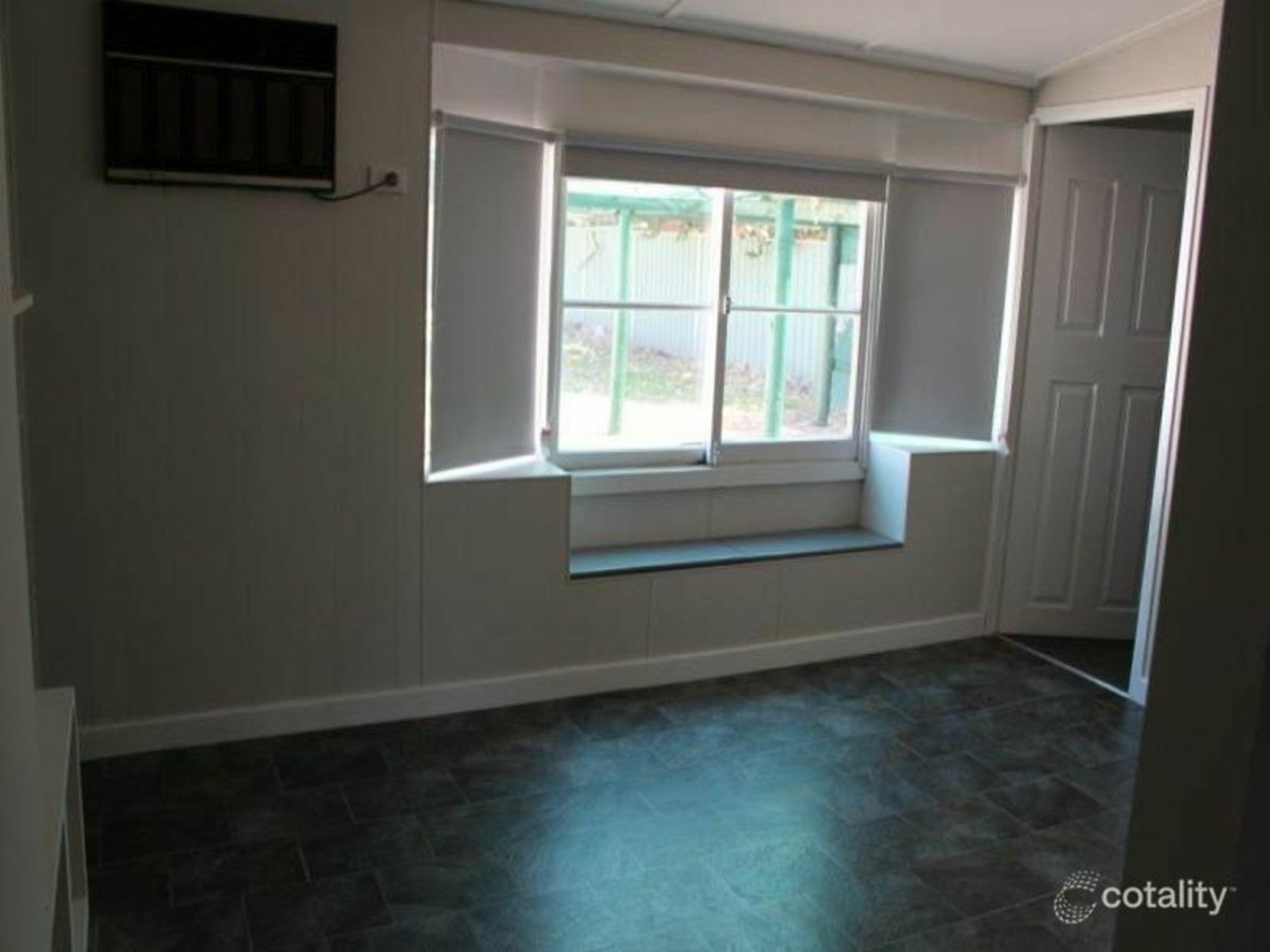 10 Derby Street — photo 2 of 6