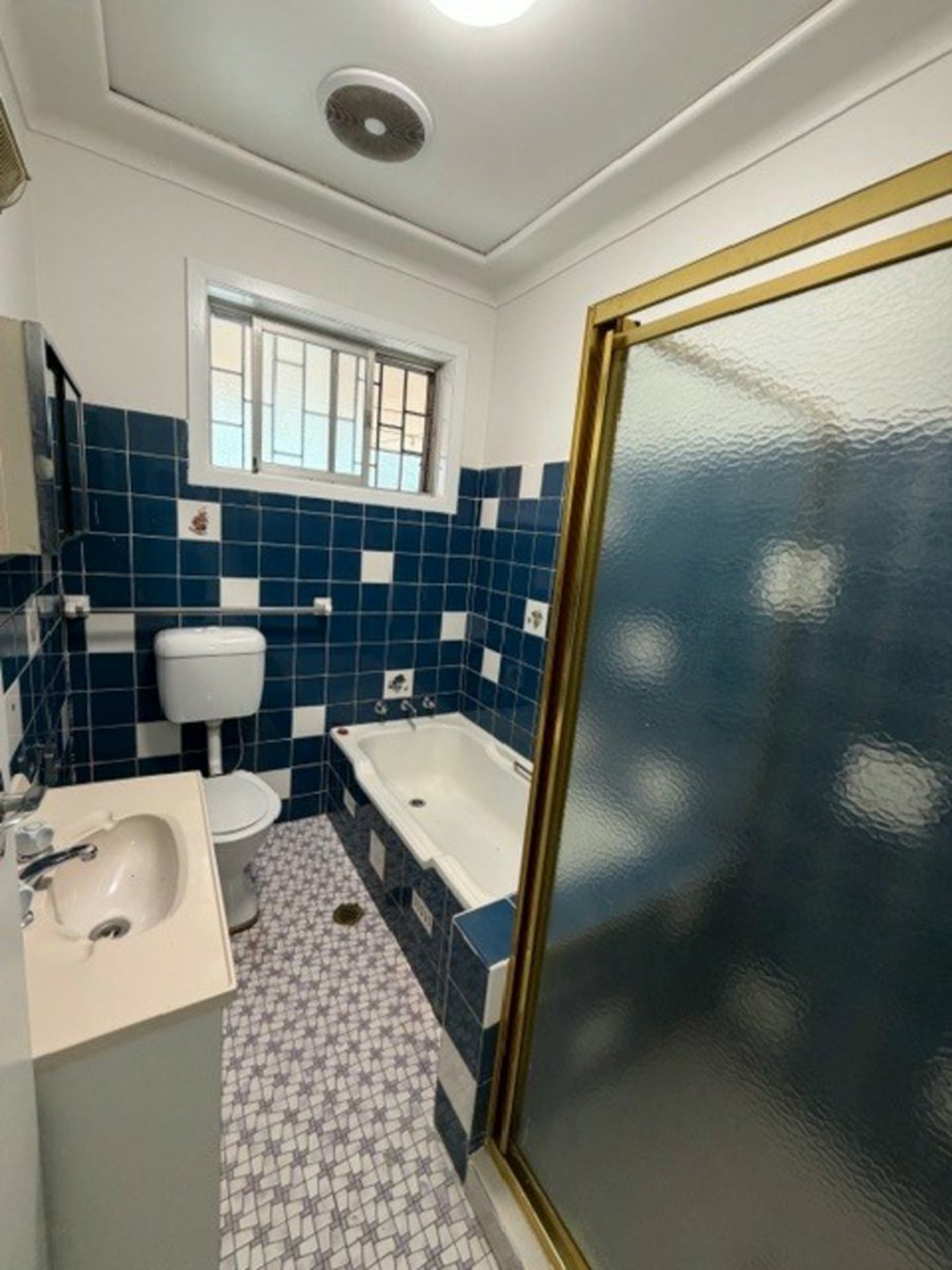 4 Rodgers Street — photo 10 of 11