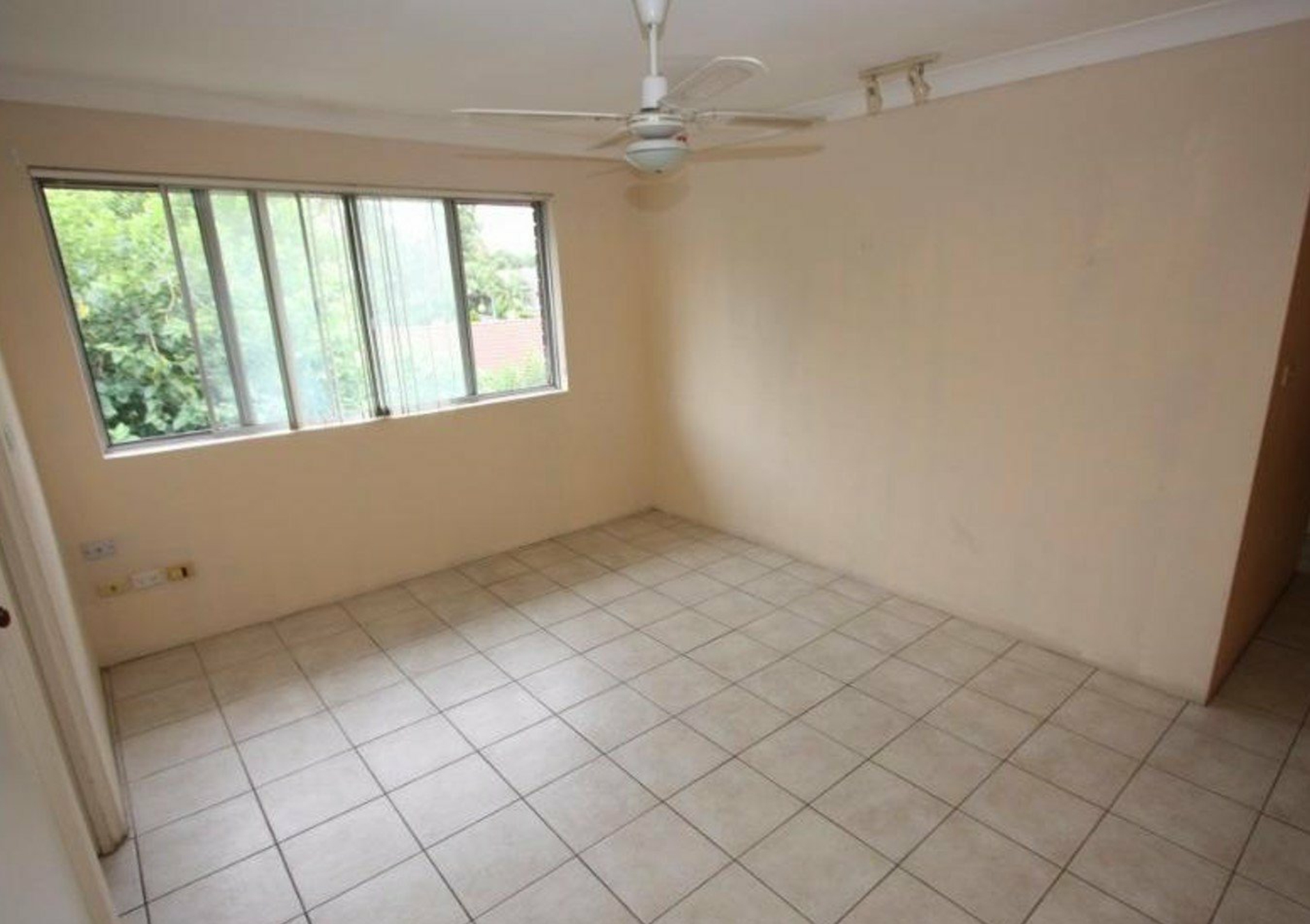 5/27 Brickfield Street — photo 2 of 5