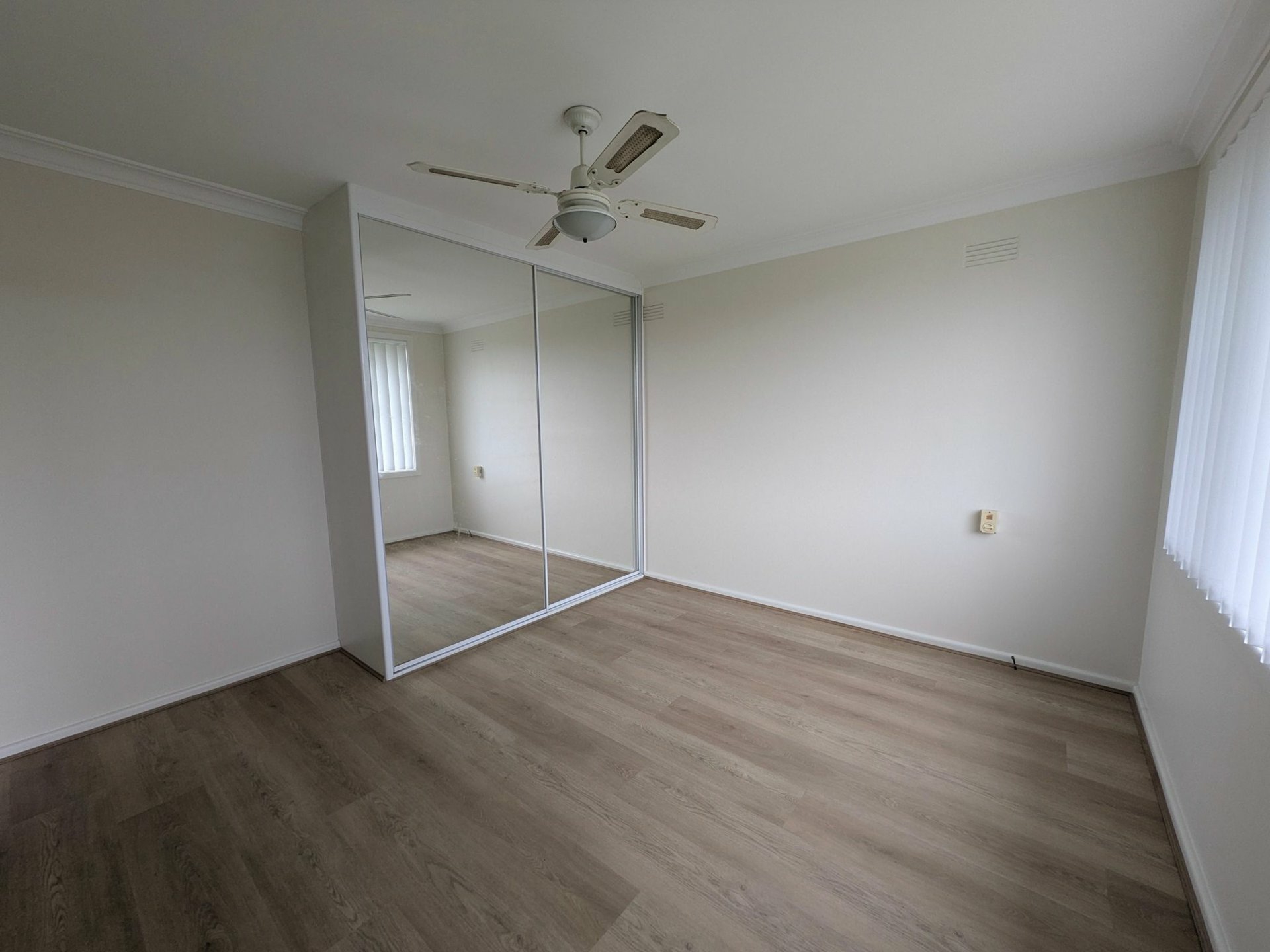 10 Jordon Street — photo 4 of 8
