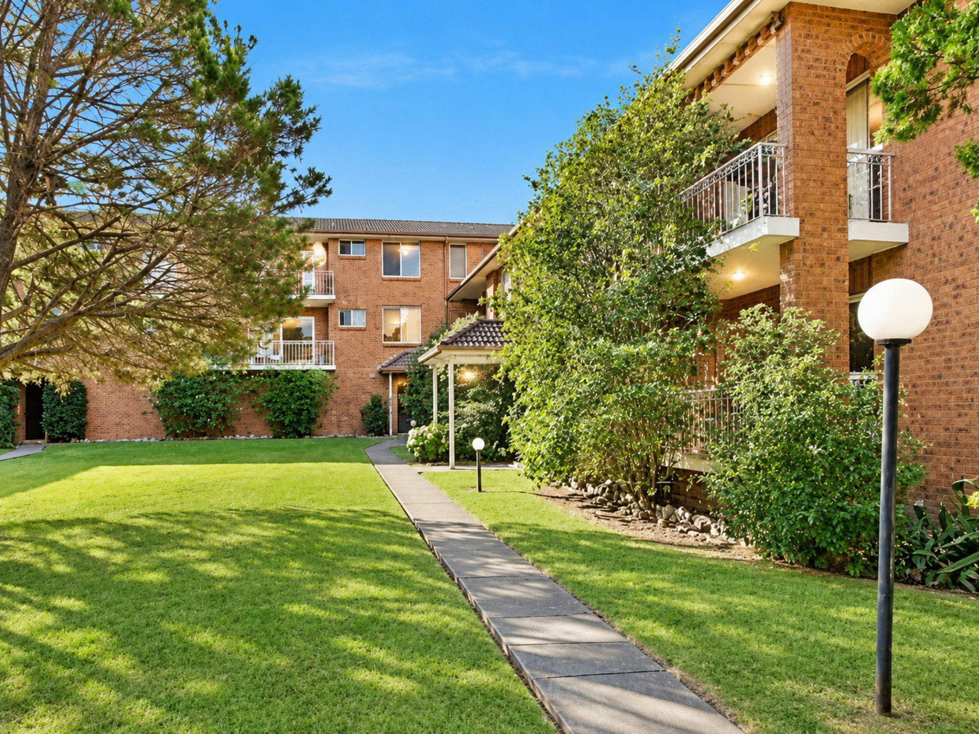 13/9-13 Rodgers Street — photo from LJ Hooker Penrith