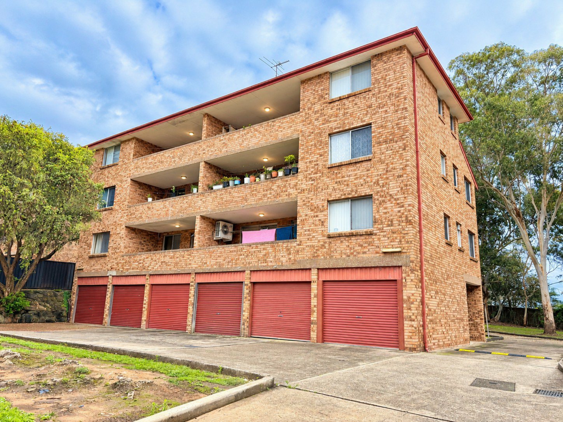 24/61 Park Ave — photo from LJ Hooker Penrith