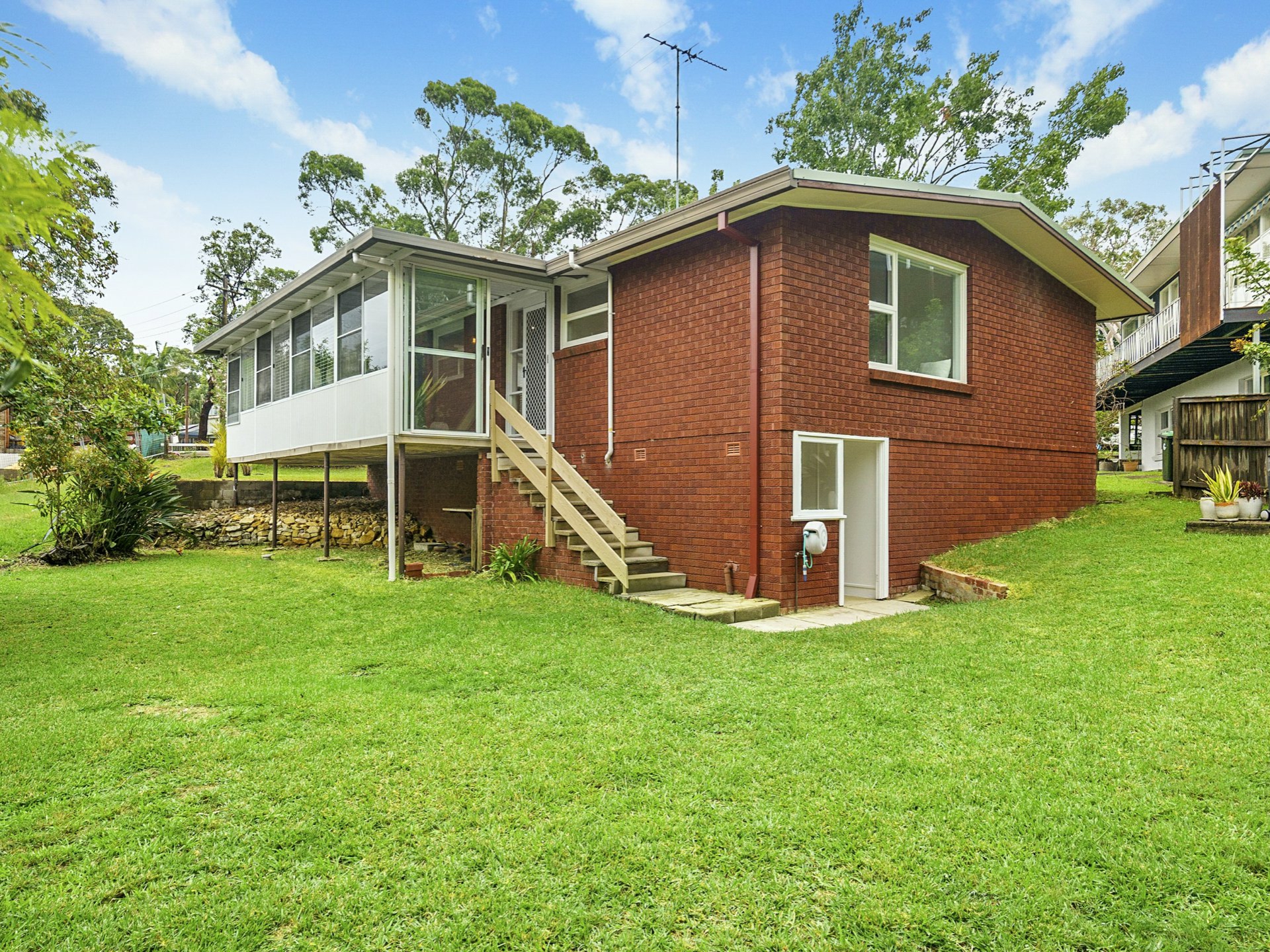 51 Wesley Street, Elanora Heights