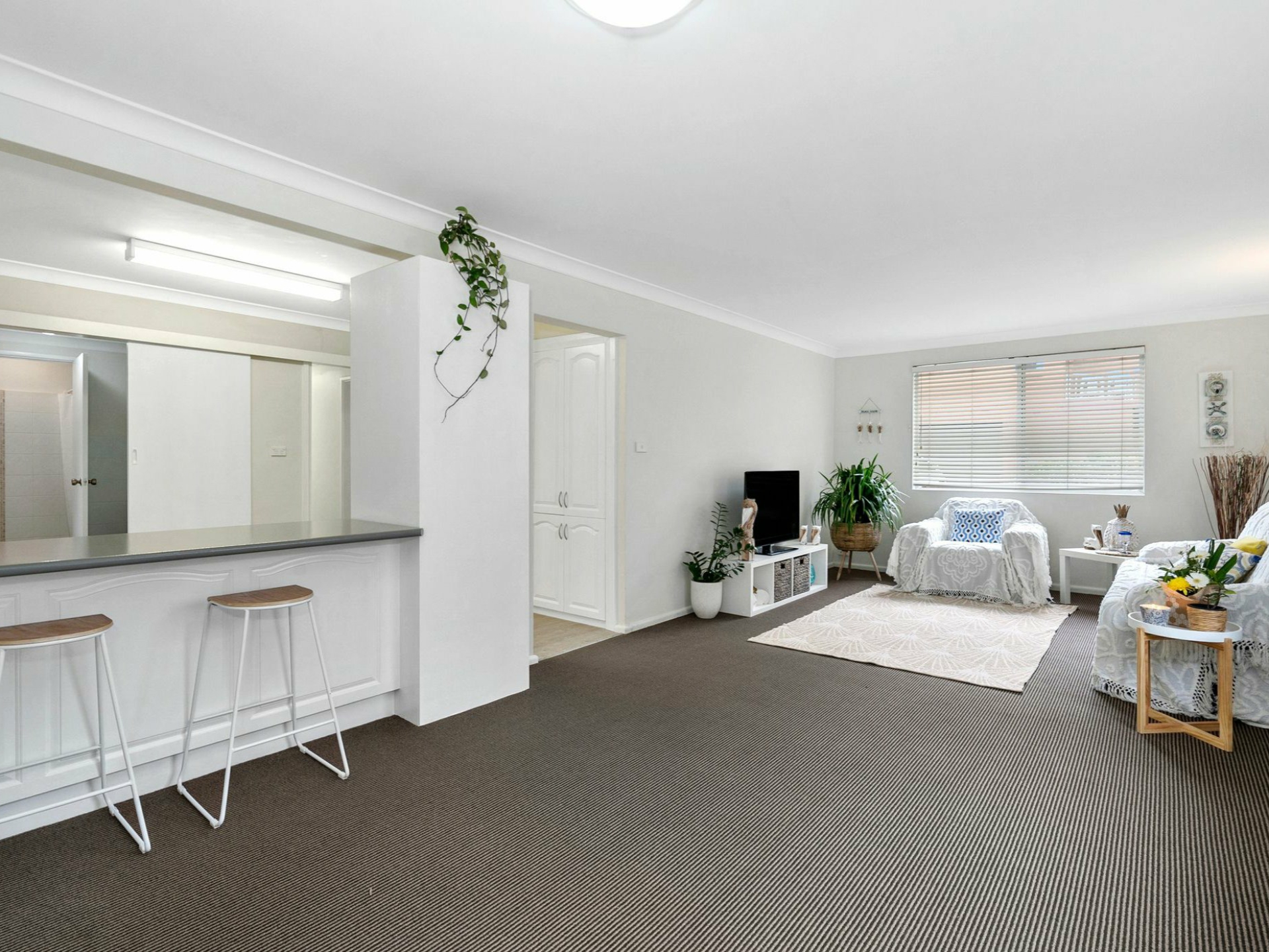 41 Lakeview Parade, WARRIEWOOD
