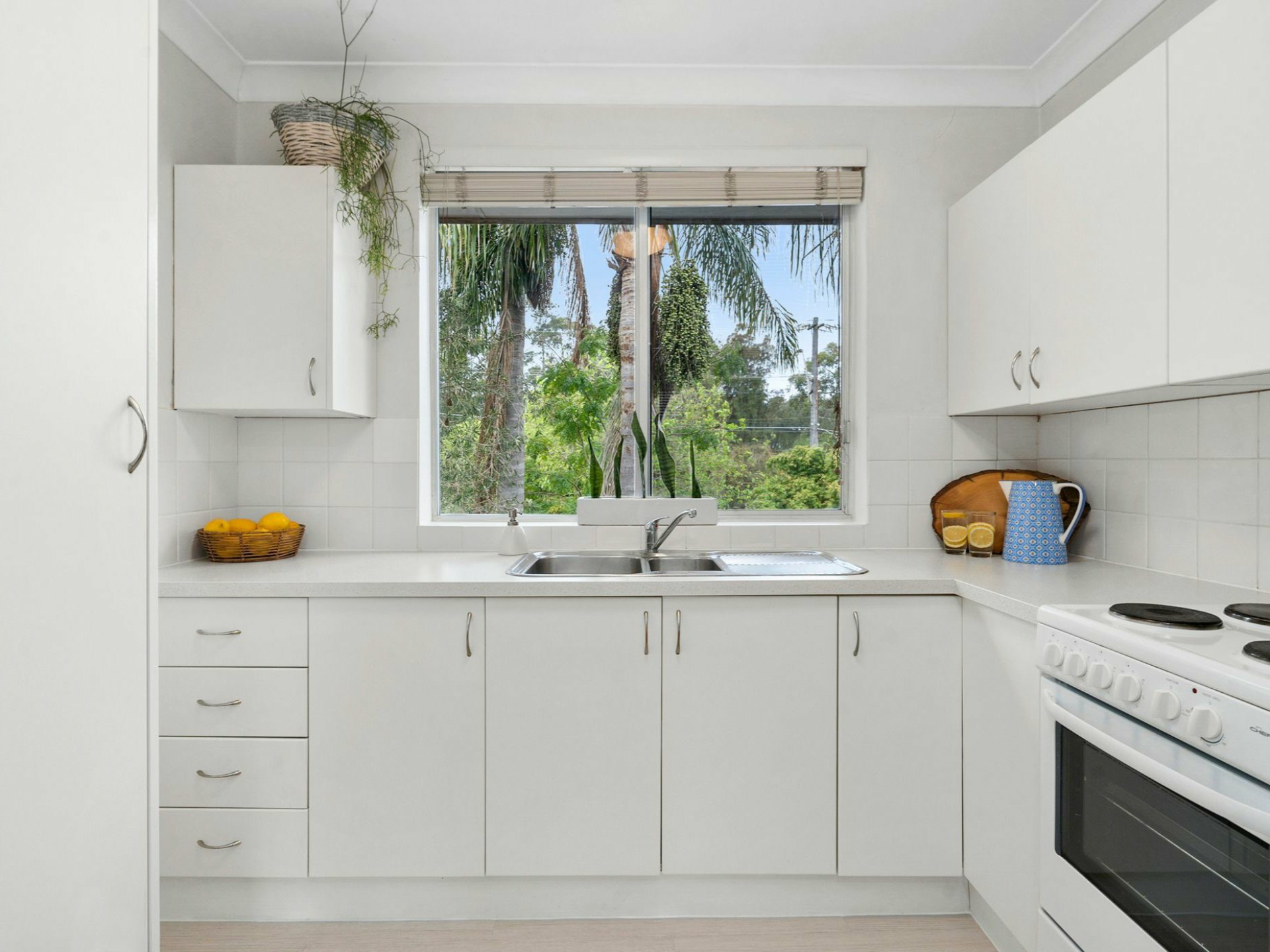 41 Lakeview Parade, WARRIEWOOD
