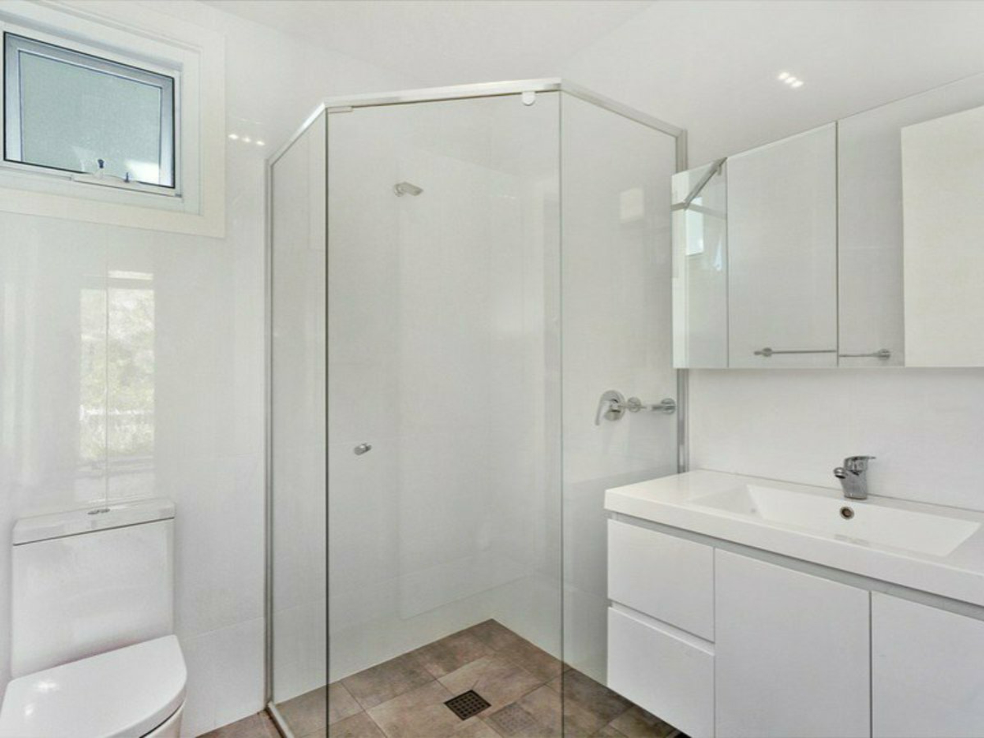 13A The Crescent, NORTH NARRABEEN