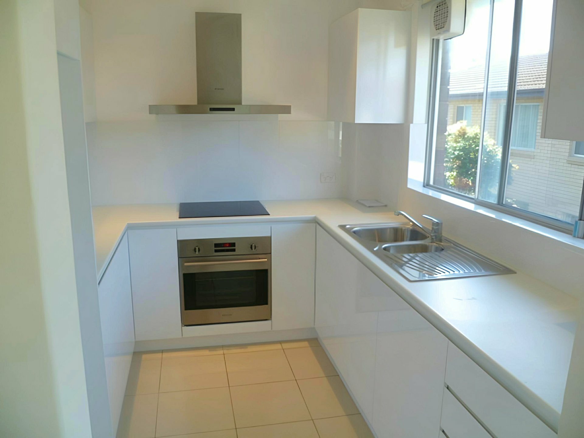 9/12 Frazer Street, COLLAROY