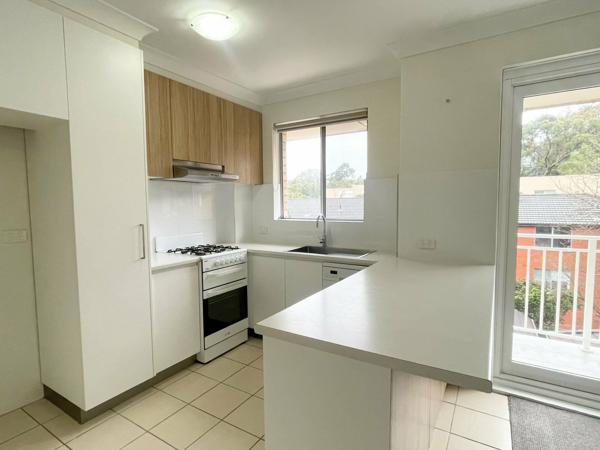 15/53 Pacific Parade, DEE WHY