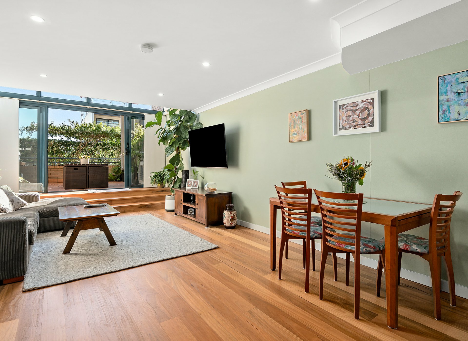 11/1-7 Lagoon Street — photo from LJ Hooker Narrabeen