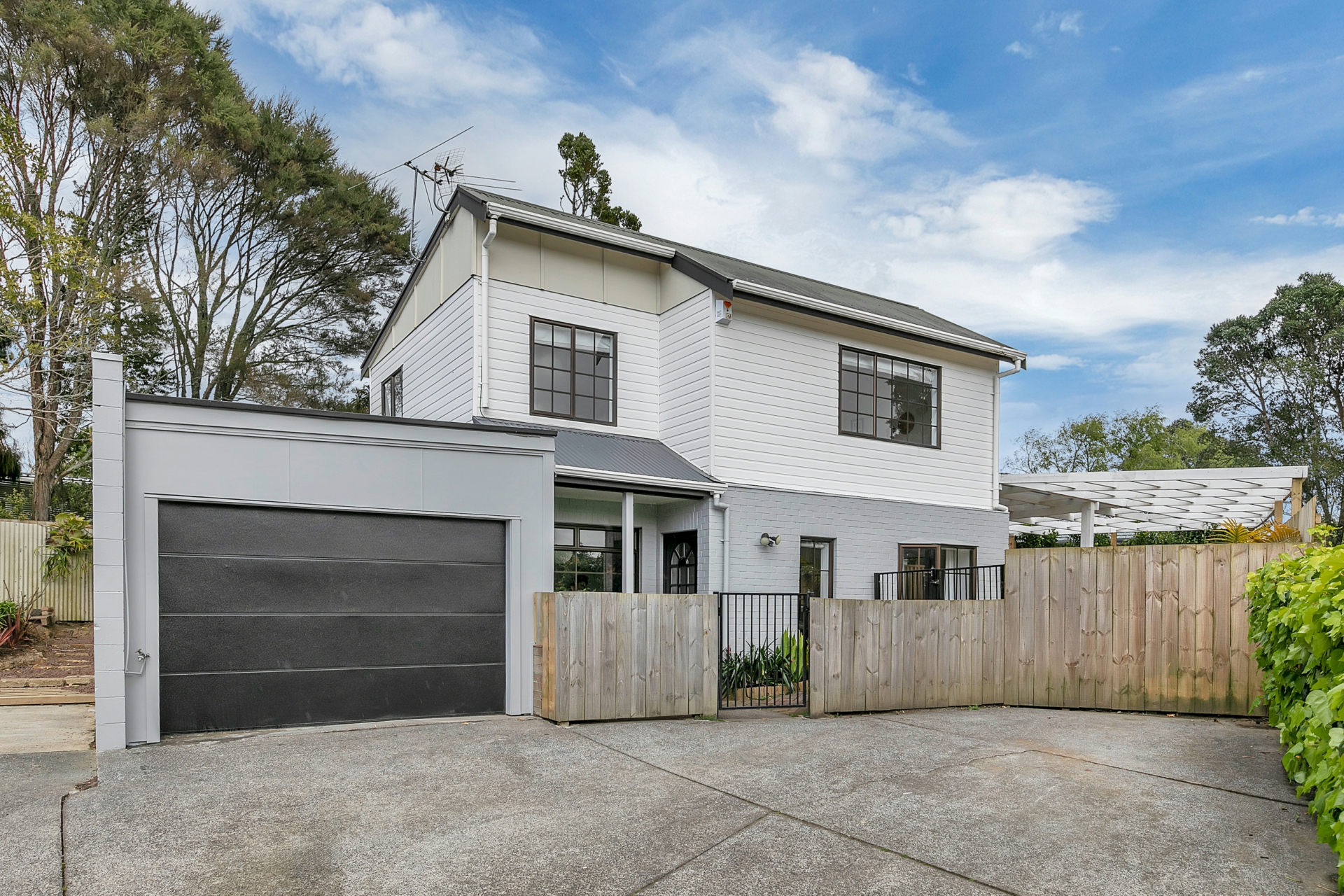 77B Atkinson Road, TITIRANGI