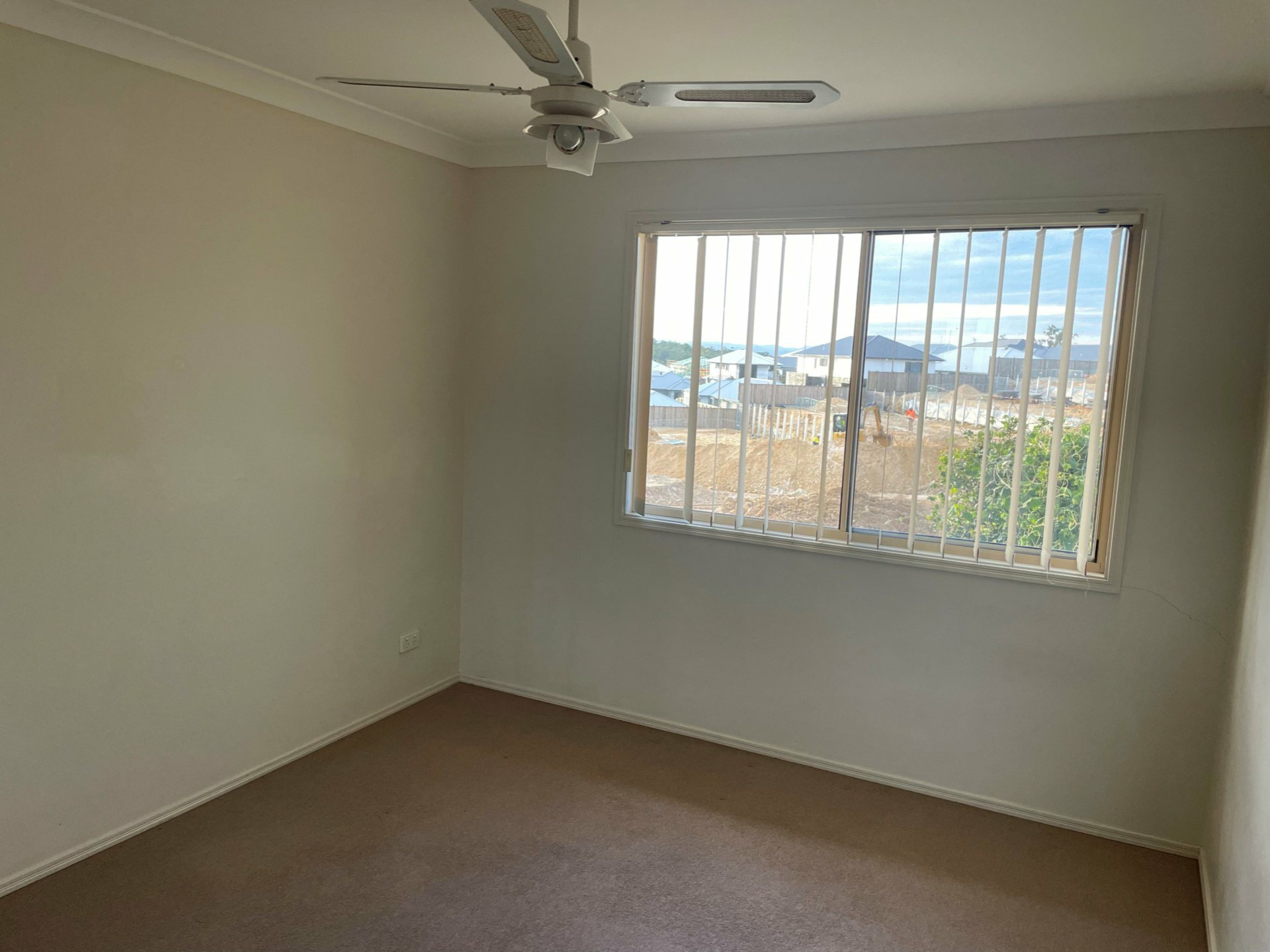 Unit 52/13-23 Springfield College Drive, SPRINGFIELD