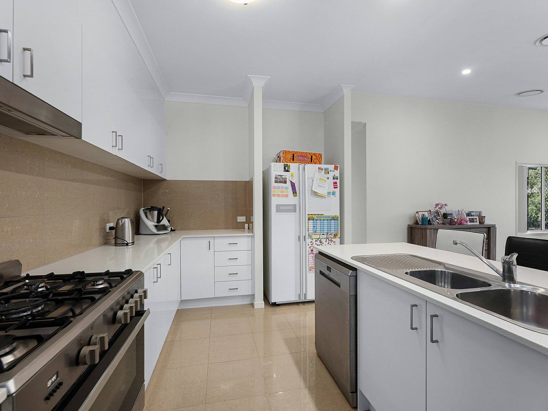 15 Raynuha Way, BROOKWATER