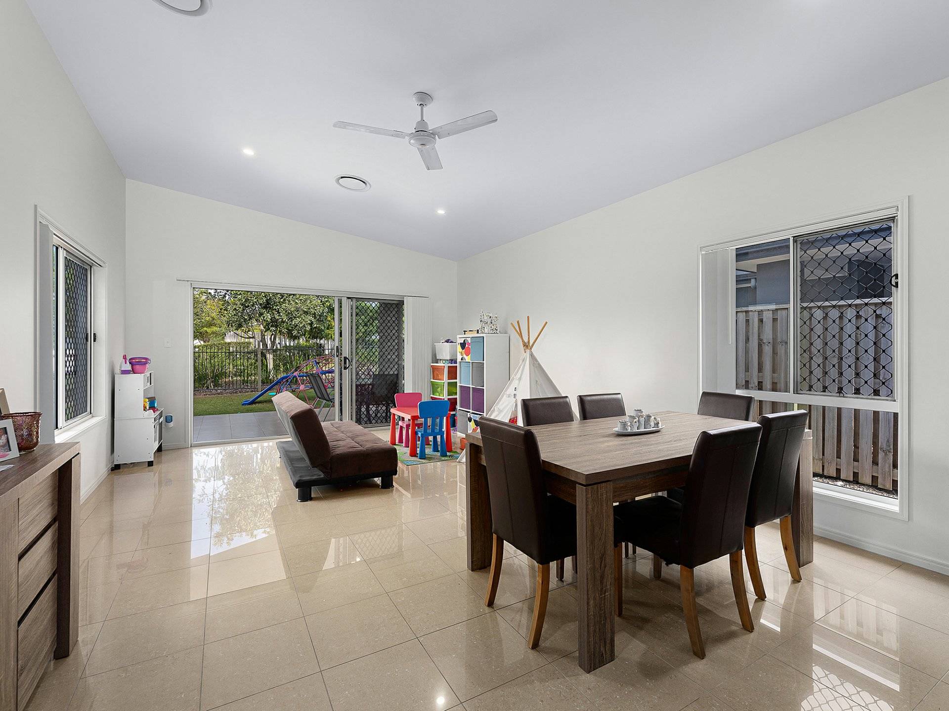 15 Raynuha Way, BROOKWATER