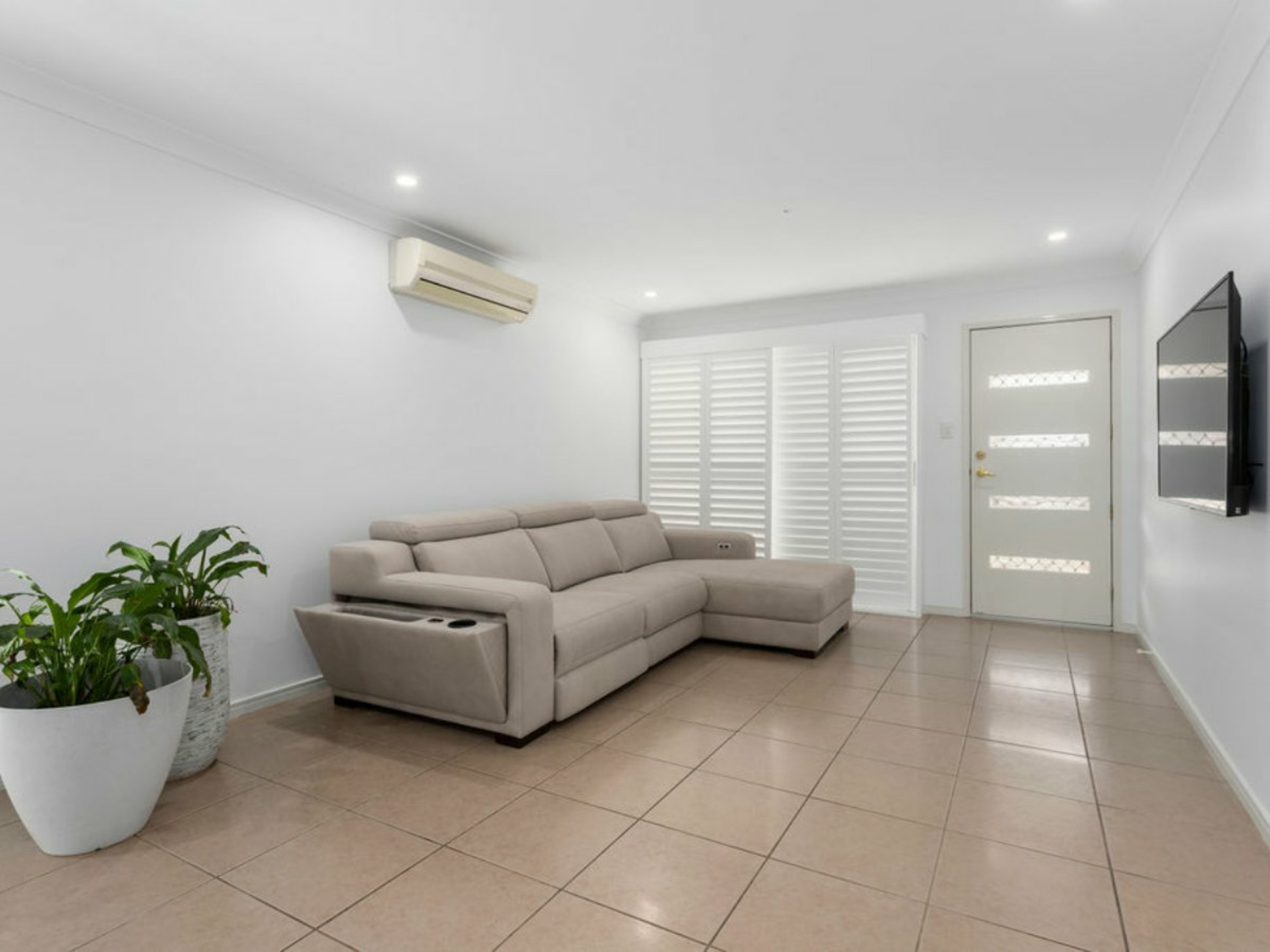 38 Dry Dock Circuit, SPRINGFIELD LAKES