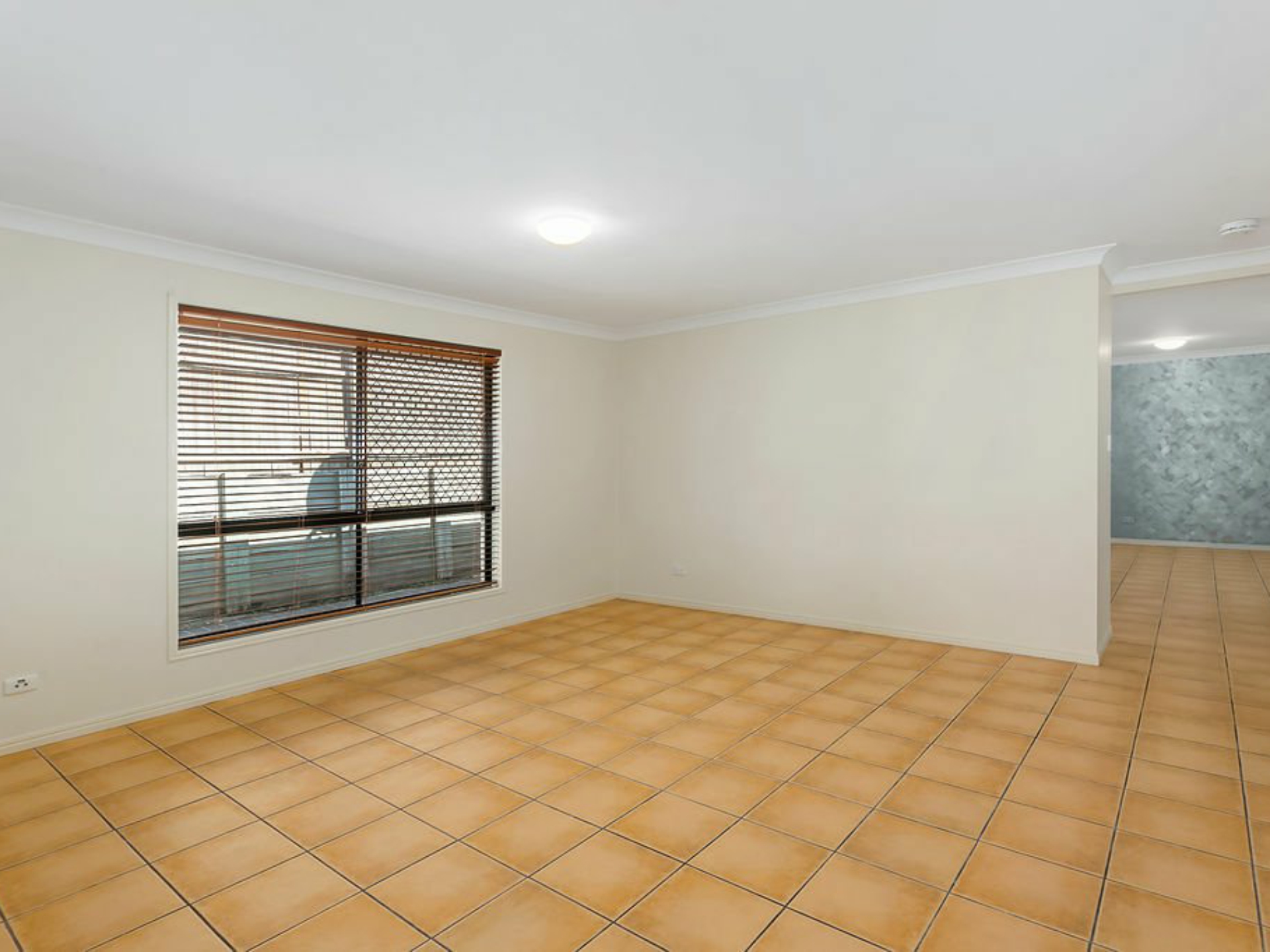 4 Prospero Circuit, SPRINGFIELD LAKES