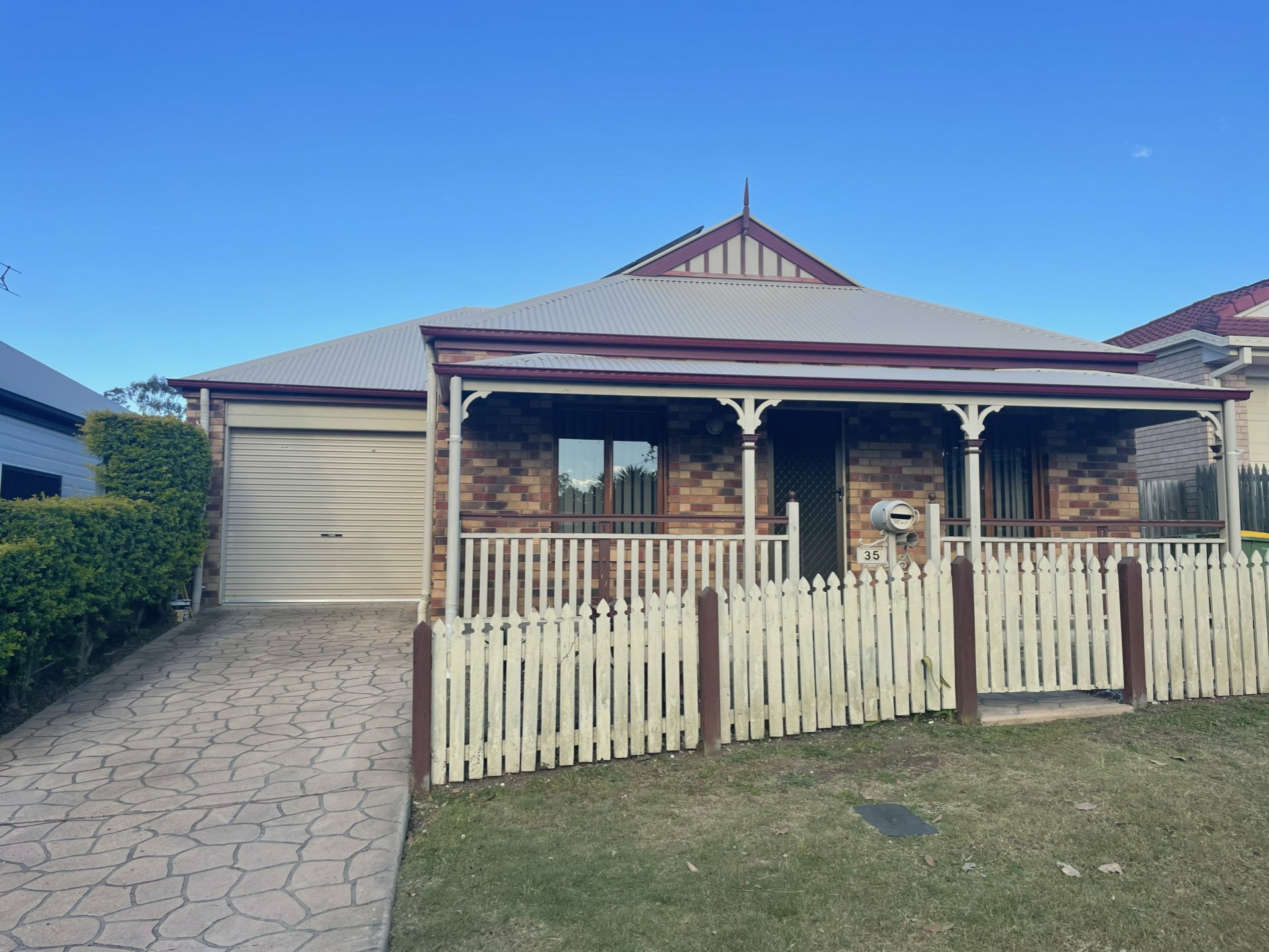 35 Greenleaf Avenue, SPRINGFIELD LAKES