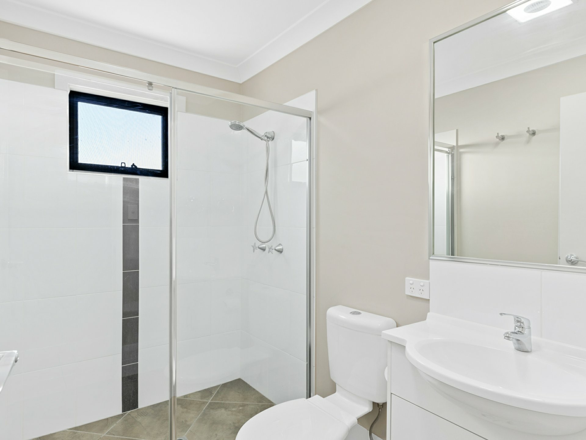 Unit 2/10 Folkes Close, BELLBIRD PARK