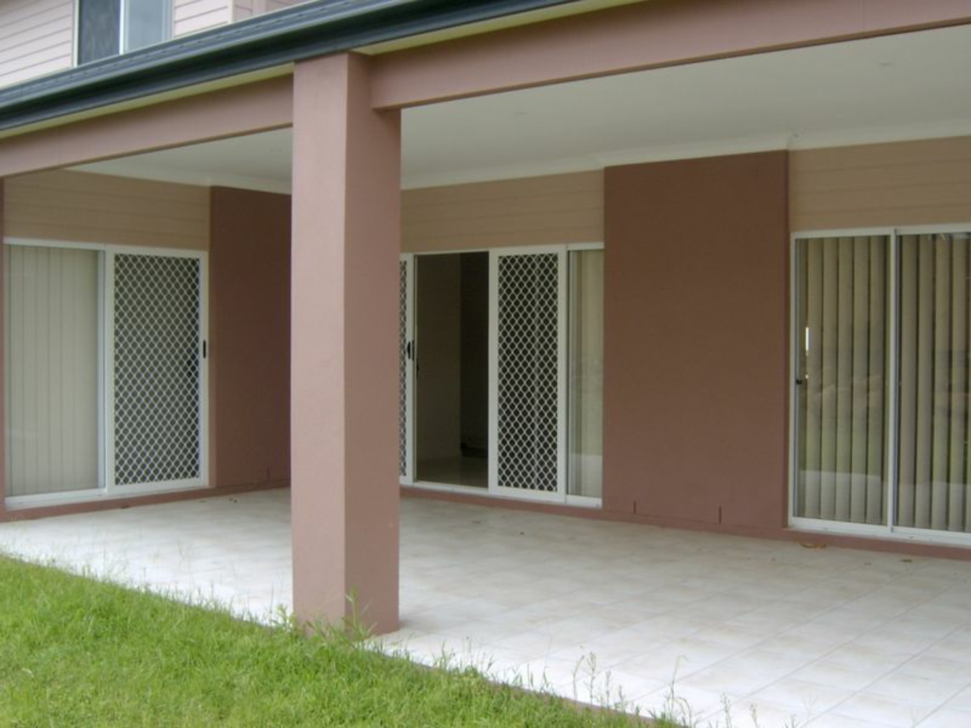 9 Atlantic Drive, SPRINGFIELD LAKES
