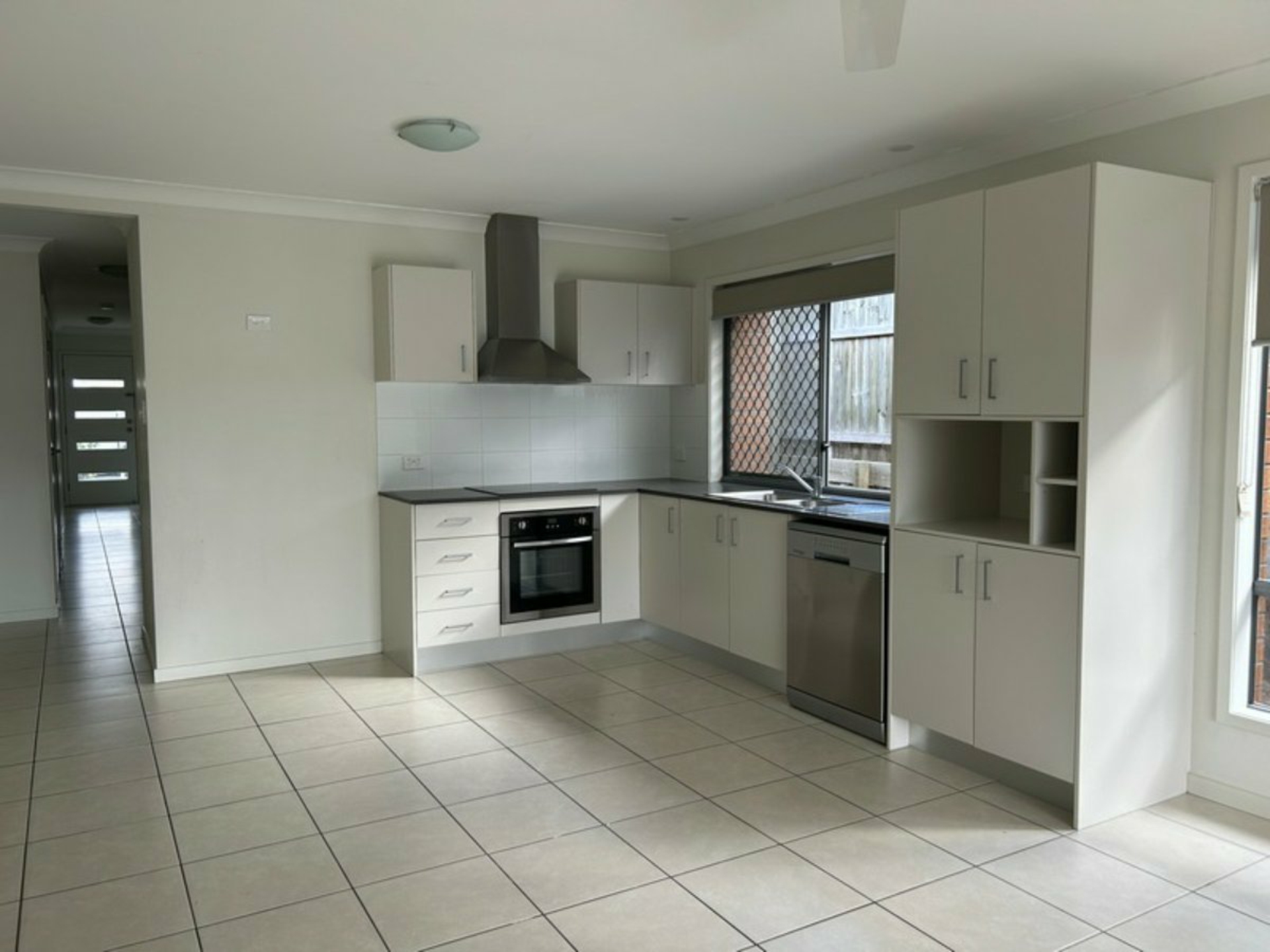 Unit 1/71 Magpie Crescent, REDBANK PLAINS