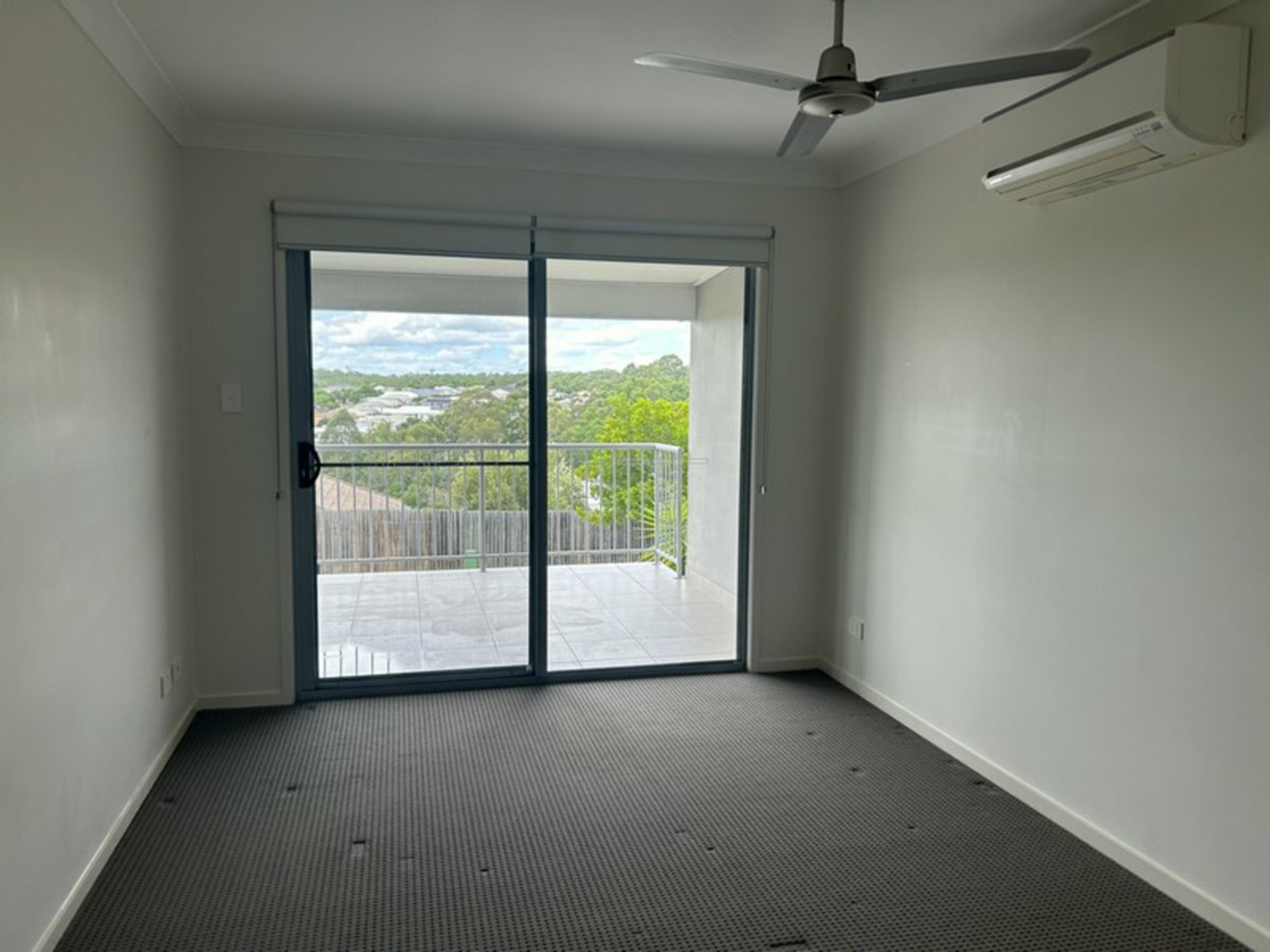 55 Springfield Central Boulevard, SPRINGFIELD LAKES