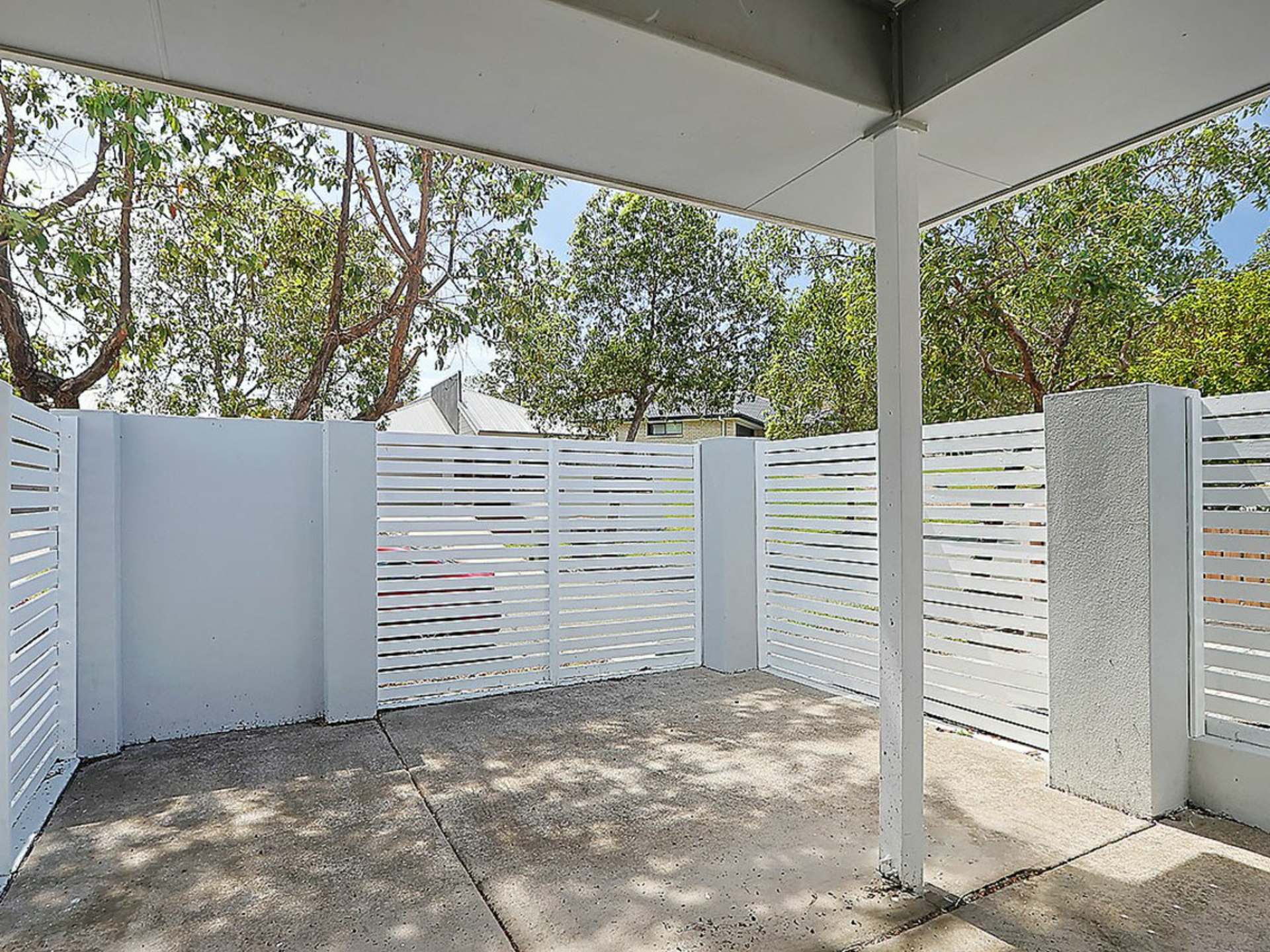 49 Creekside Drive, SPRINGFIELD LAKES