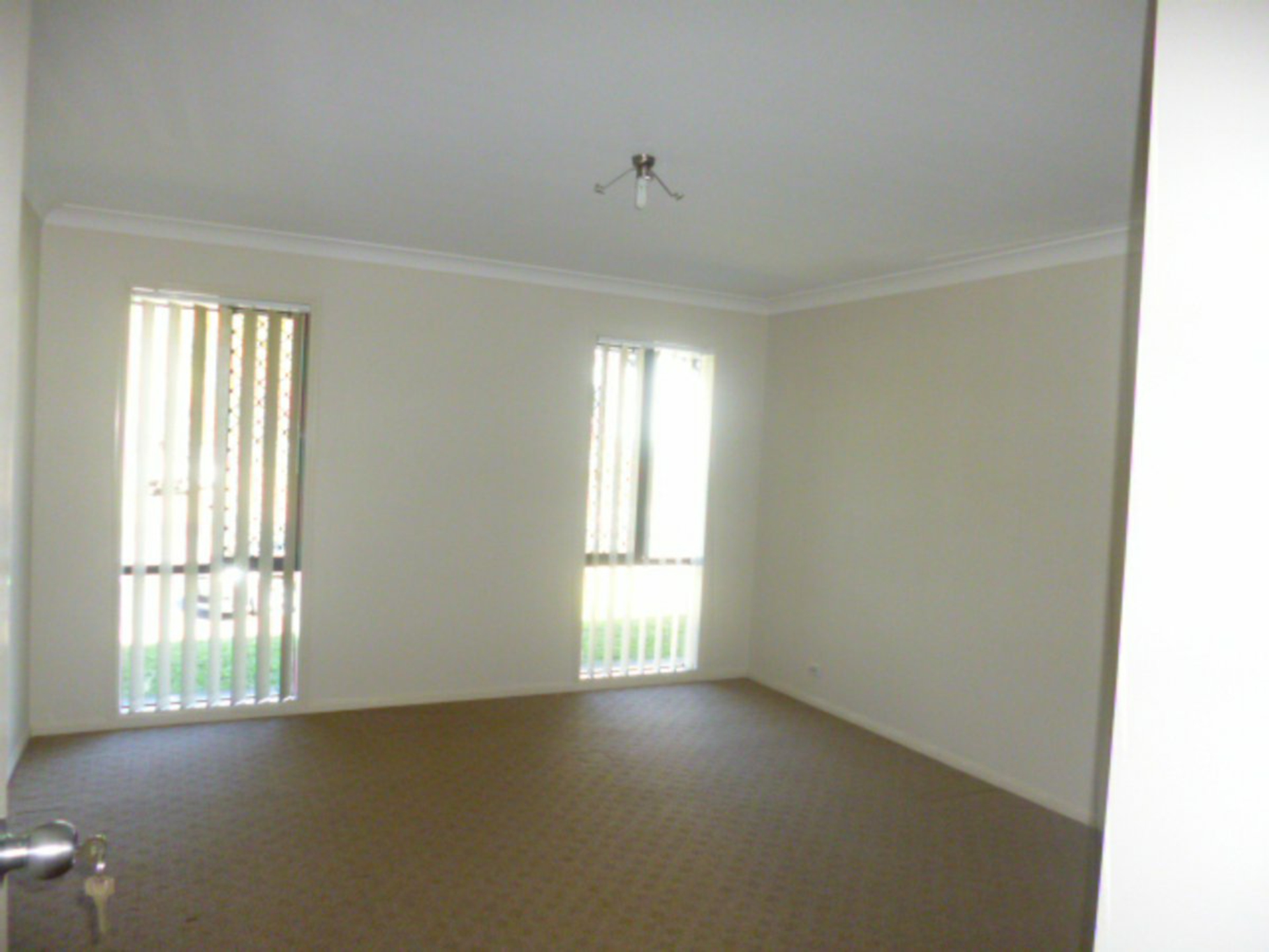 20 Waterview Court, SPRINGFIELD LAKES