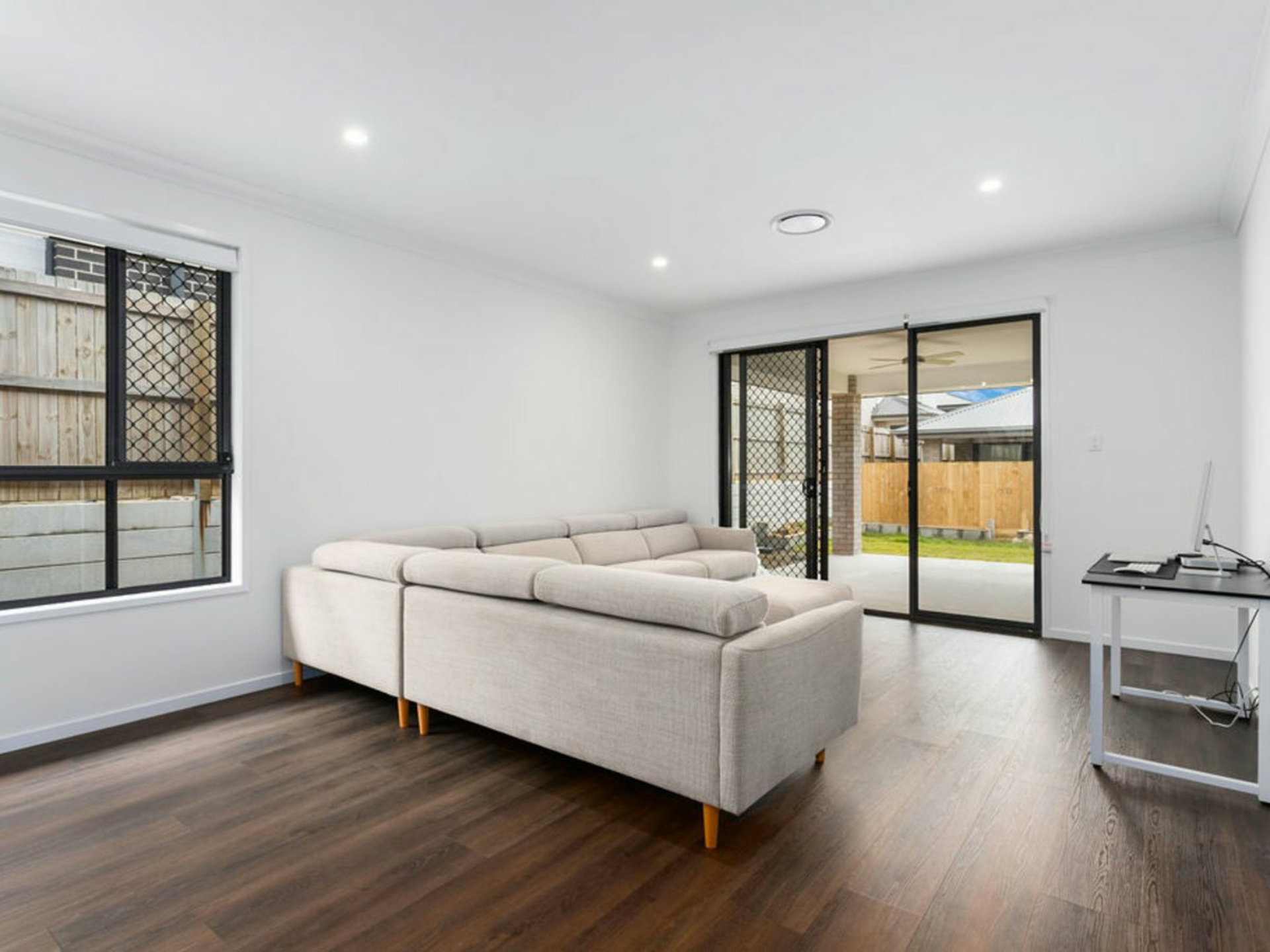 34 Bemina Crescent, SPRING MOUNTAIN