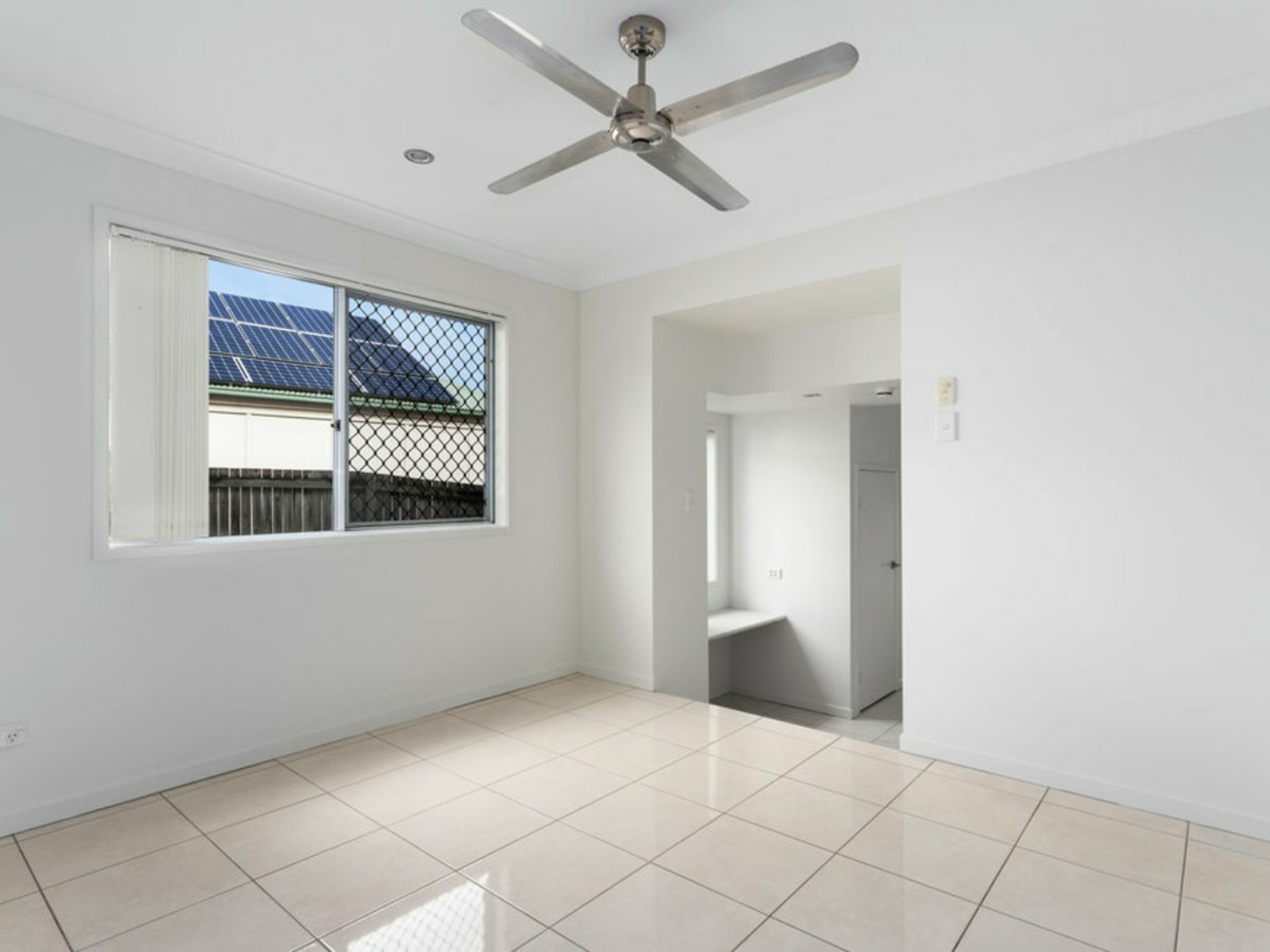 14 Marigold Close, SPRINGFIELD LAKES