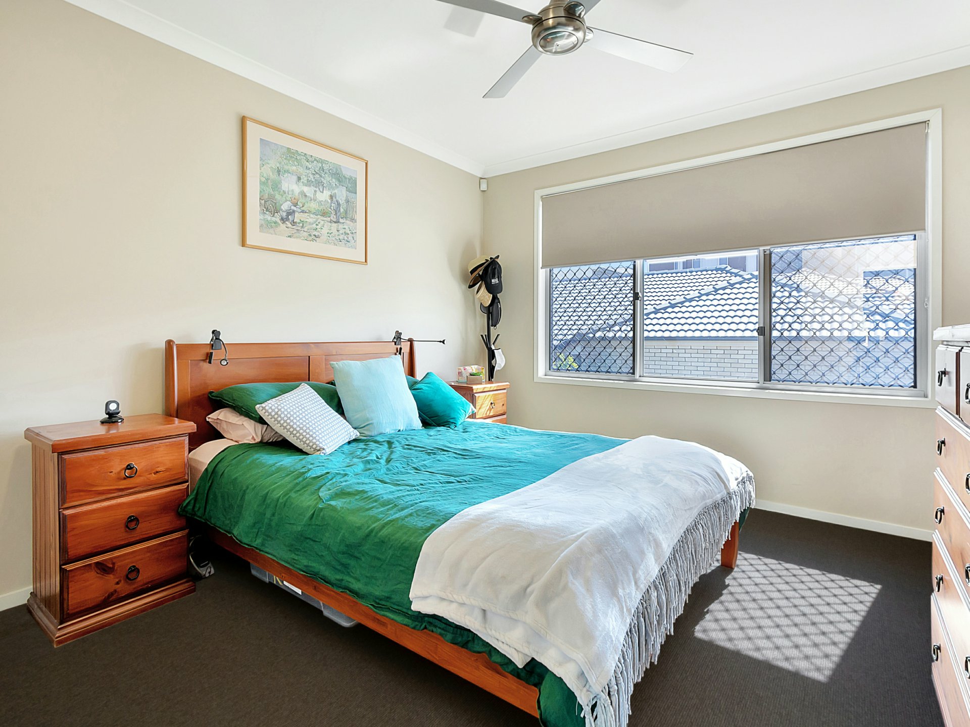 12 McKivat Drive, SPRINGFIELD LAKES