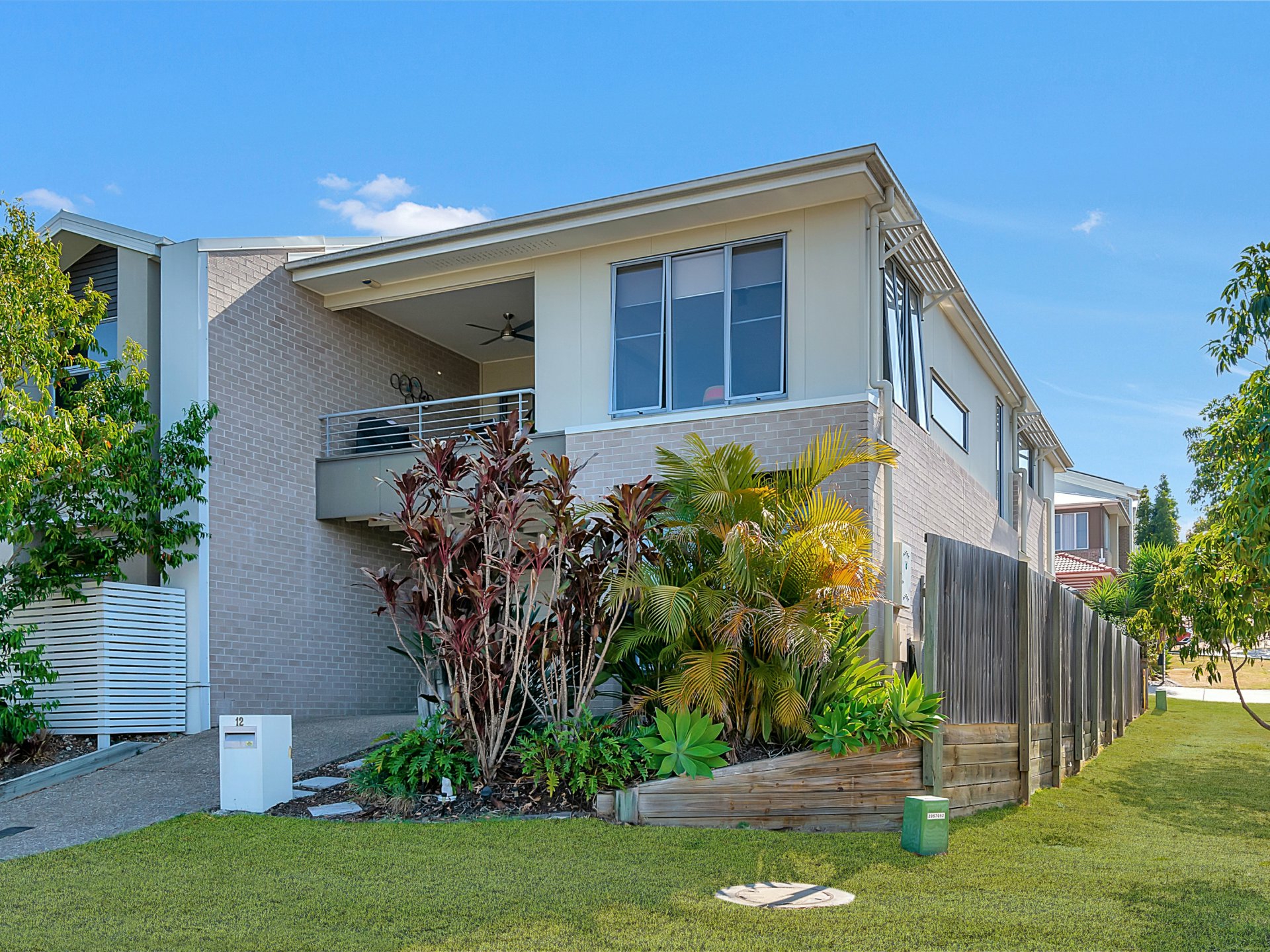 12 McKivat Drive, SPRINGFIELD LAKES