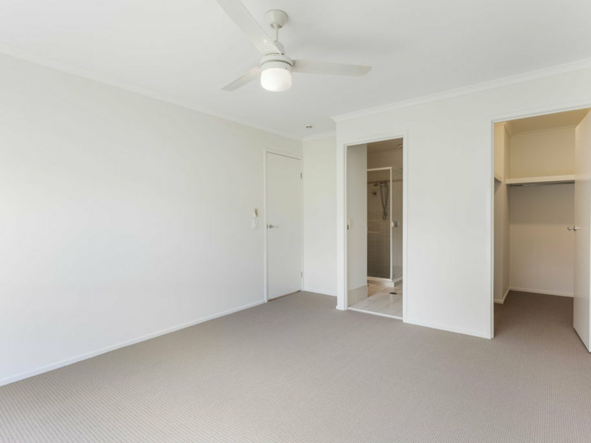 11 Aldworth Place, SPRINGFIELD LAKES