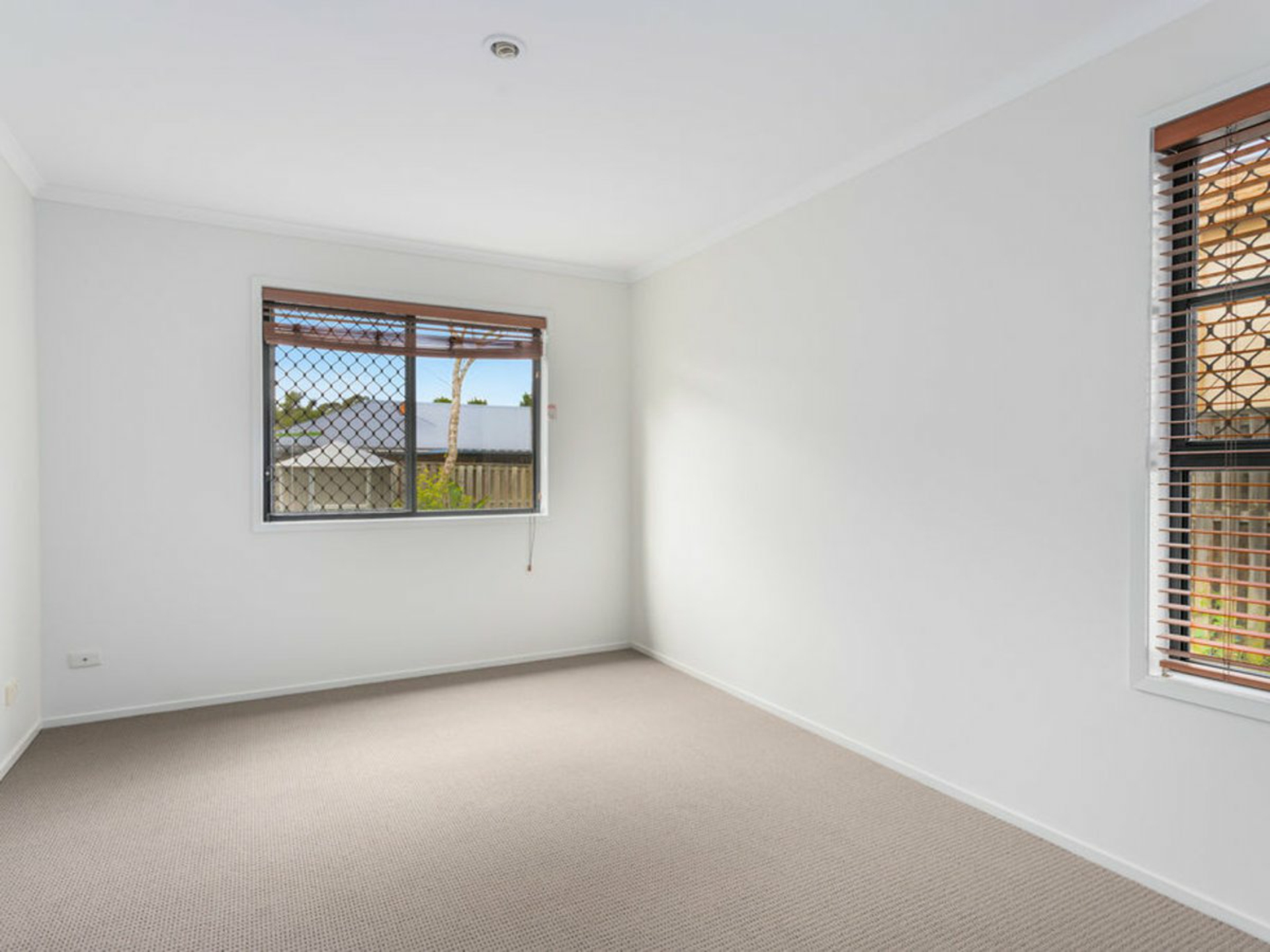 11 Aldworth Place, SPRINGFIELD LAKES