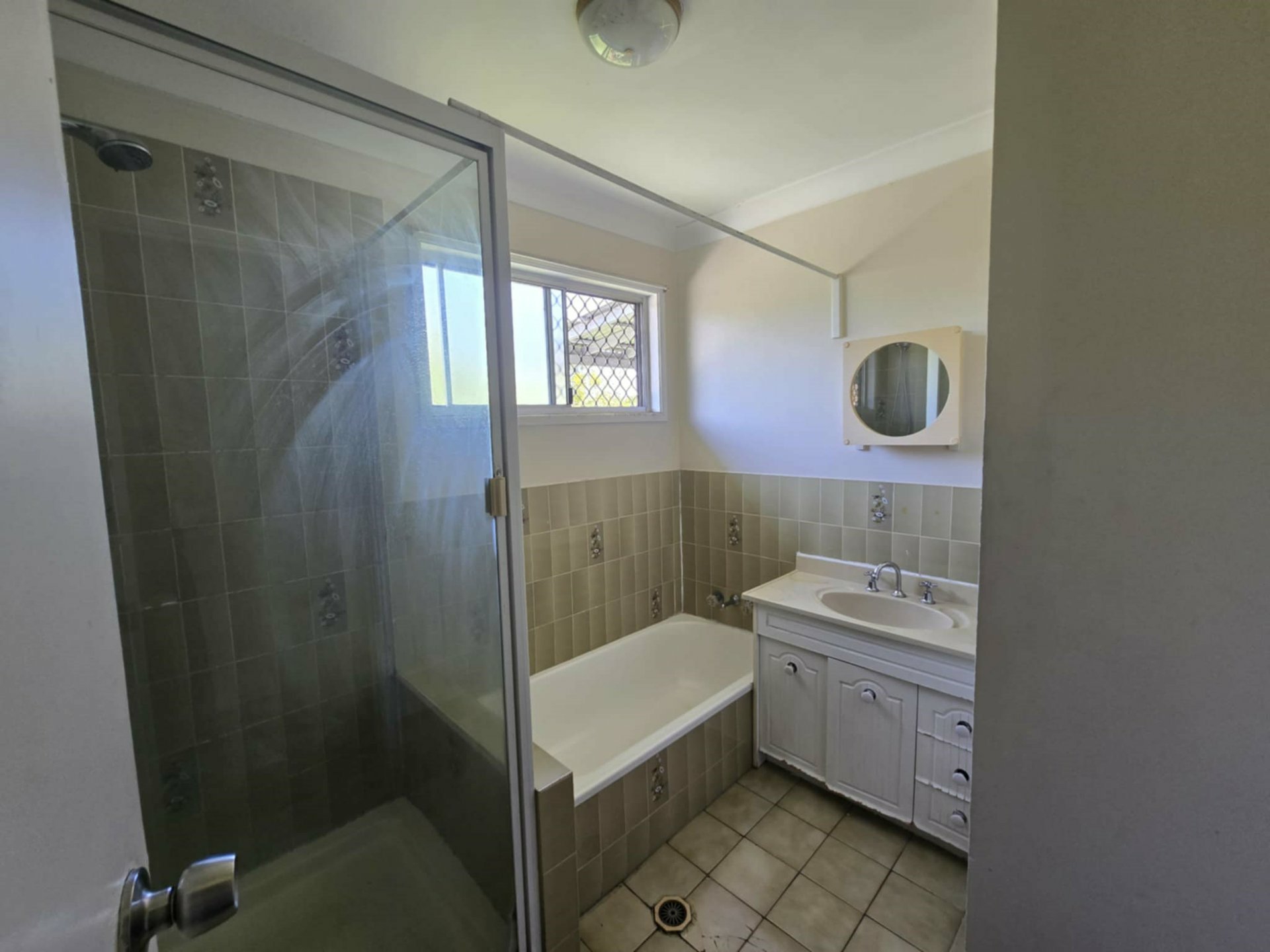 2 Doreen Crescent, ELLEN GROVE