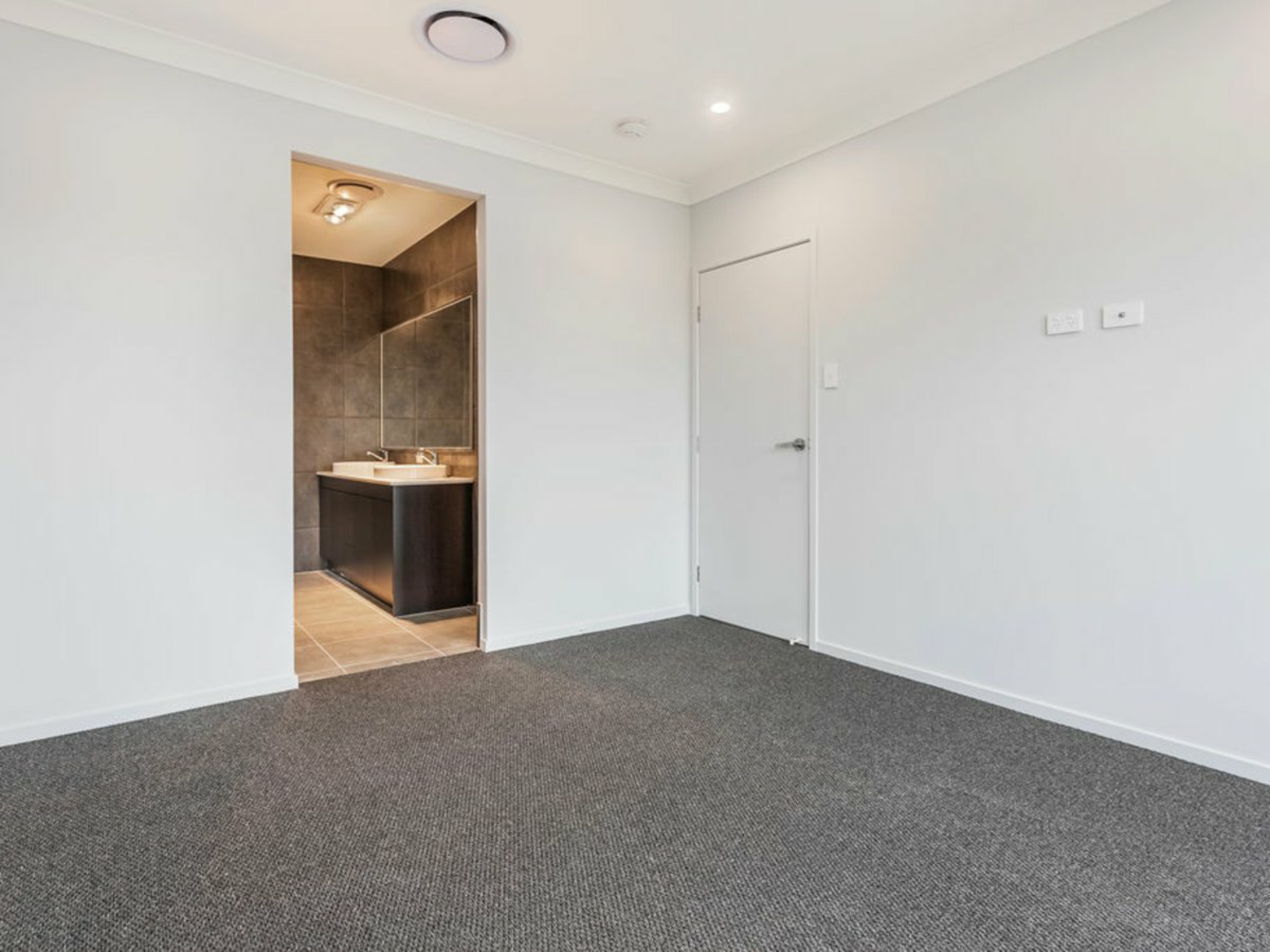 16 Branch Circuit, GREENBANK