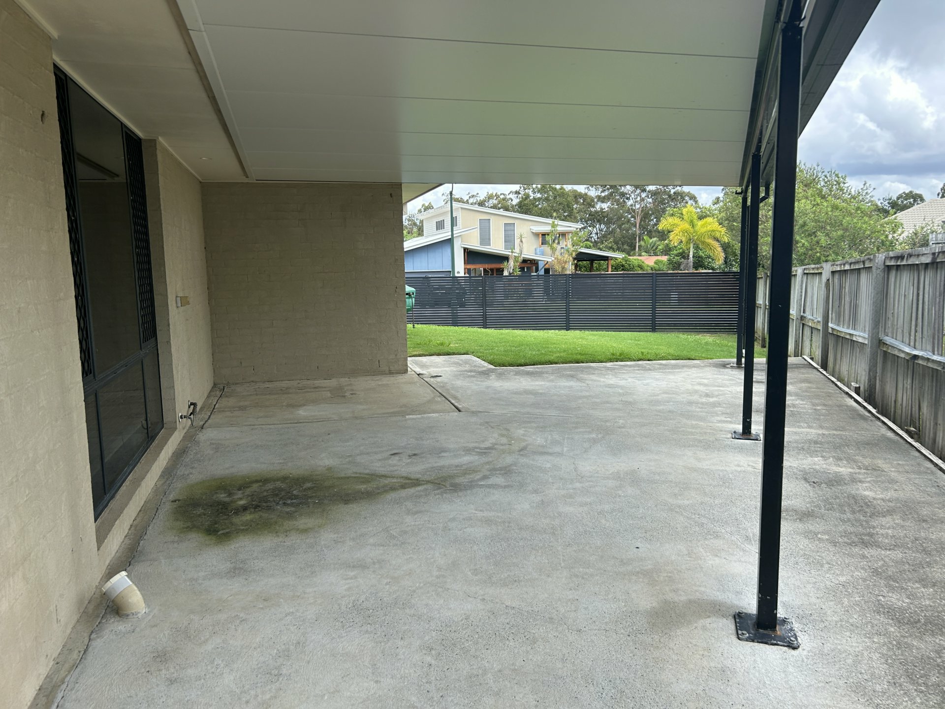 6 Ash Avenue, SPRINGFIELD LAKES