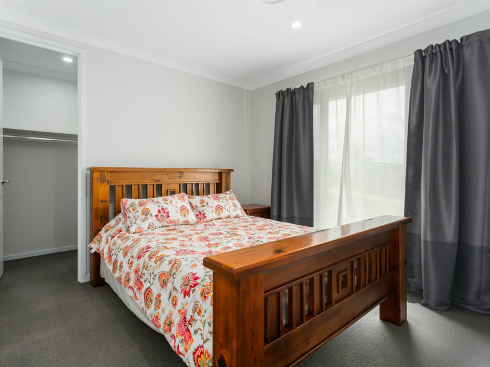 6 Sunny Crescent, RIPLEY