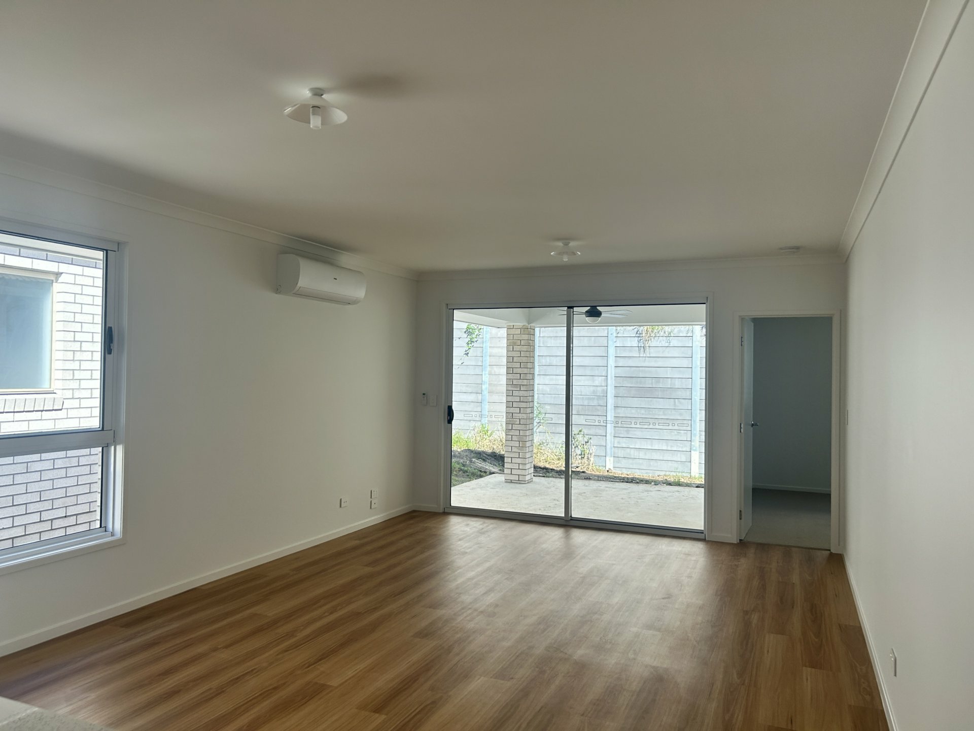 135 Carnarvon Drive, WHITE ROCK