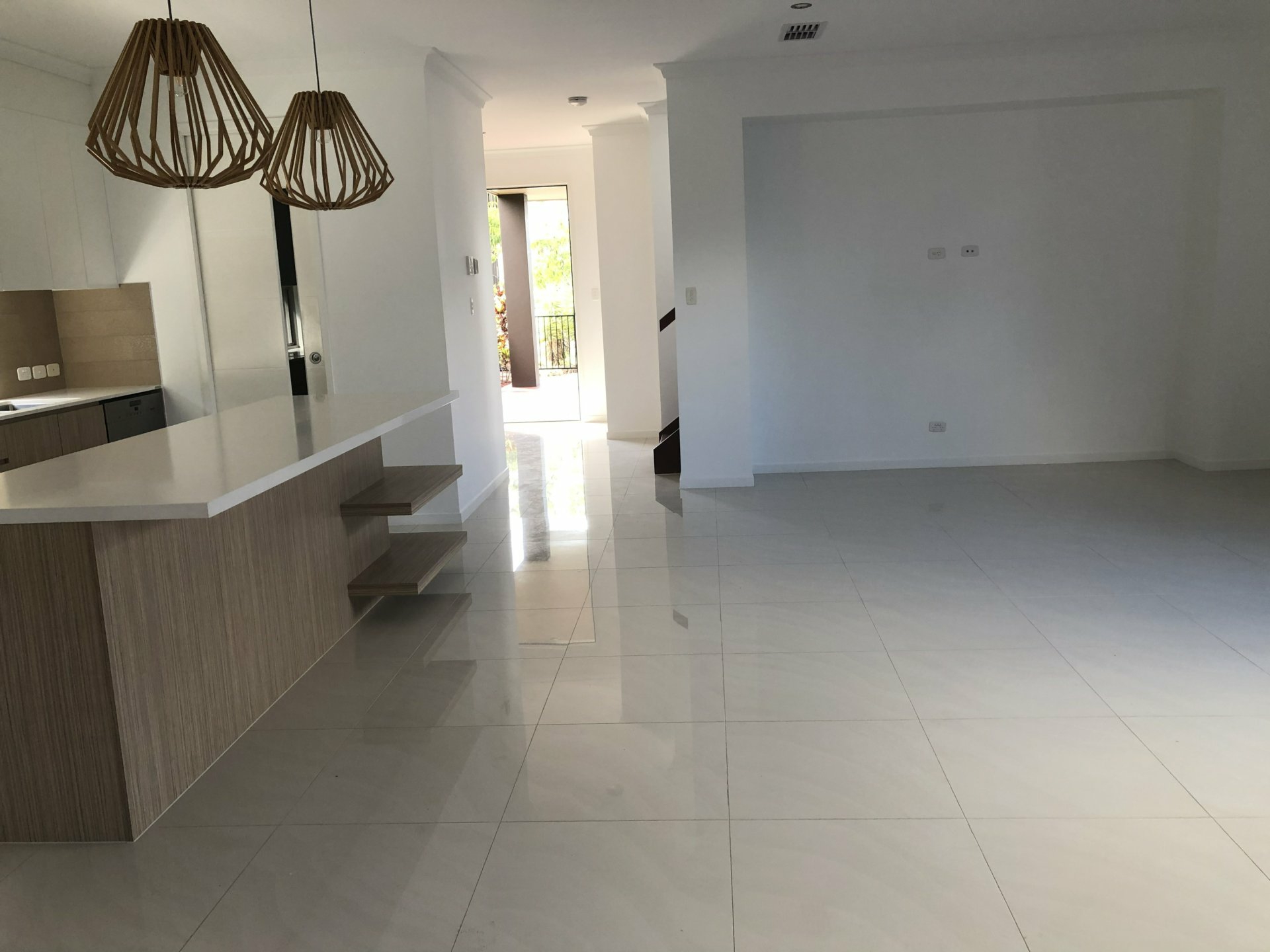 16 Sunset Place, SPRINGFIELD LAKES