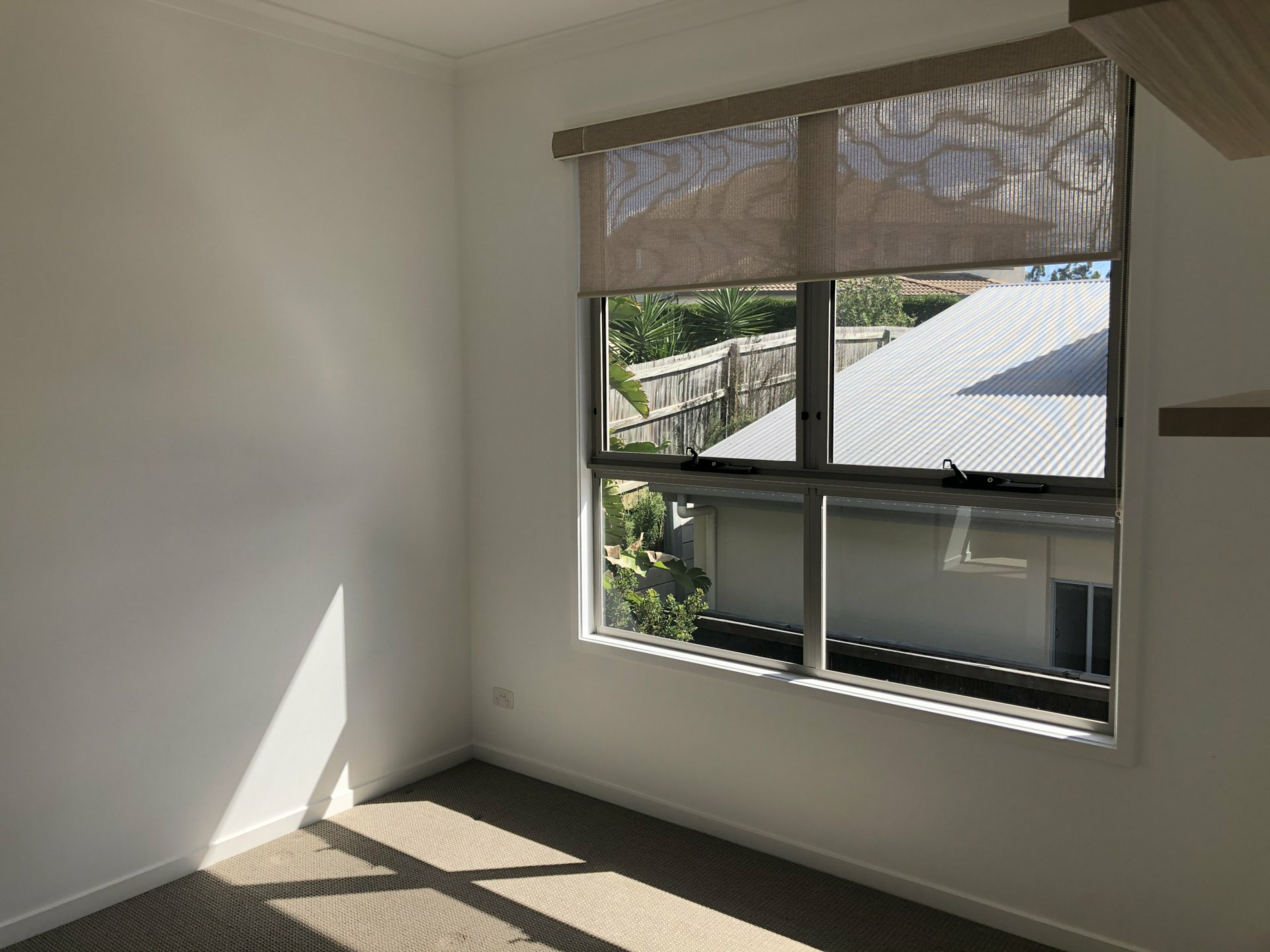 16 Sunset Place, SPRINGFIELD LAKES