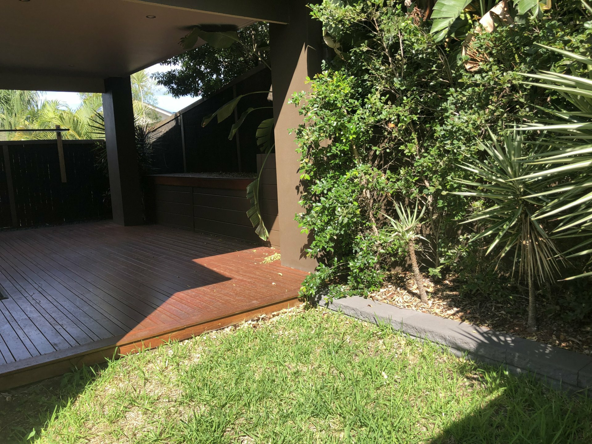 16 Sunset Place, SPRINGFIELD LAKES
