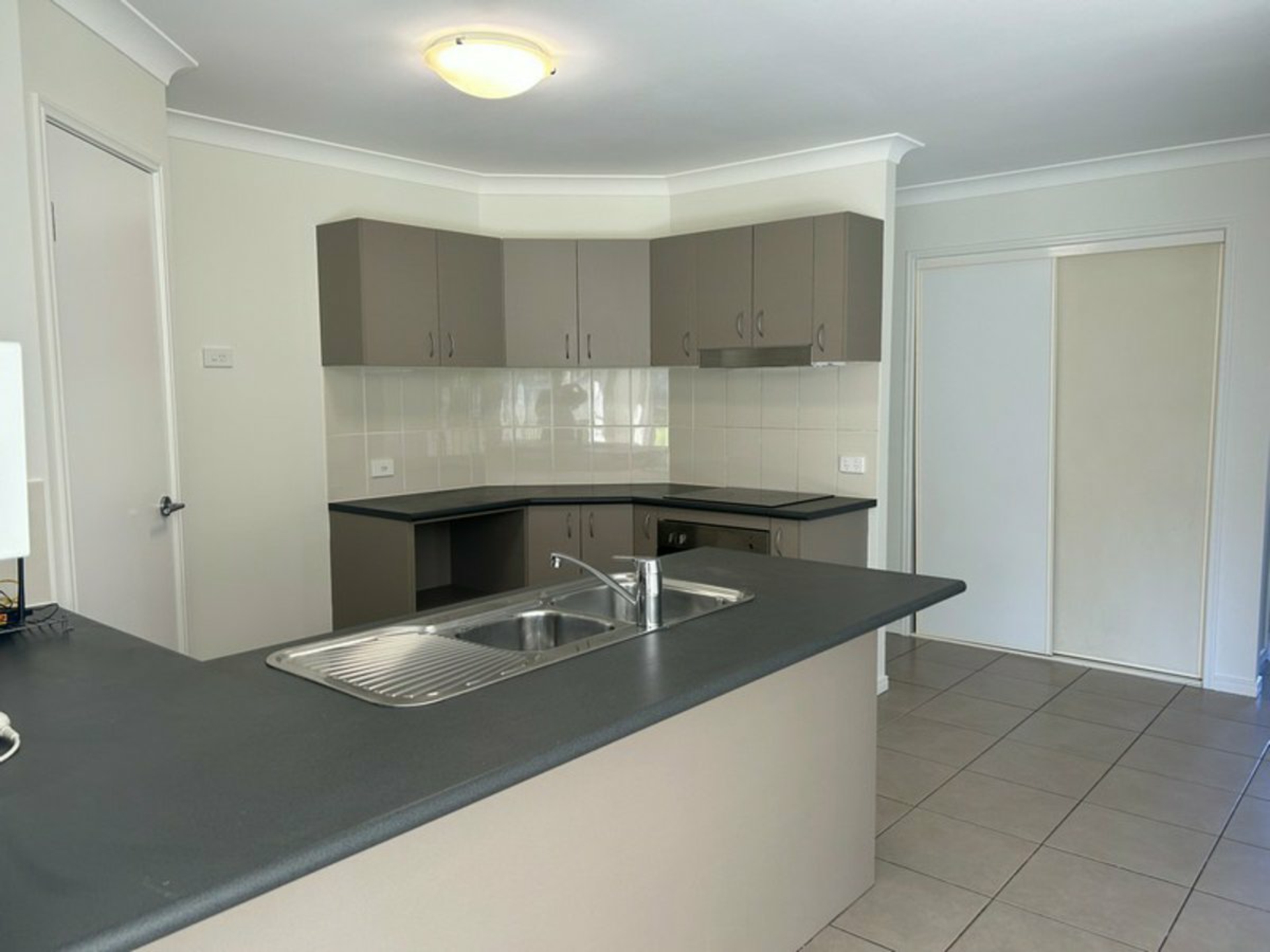 43 Dillon Avenue, AUGUSTINE HEIGHTS