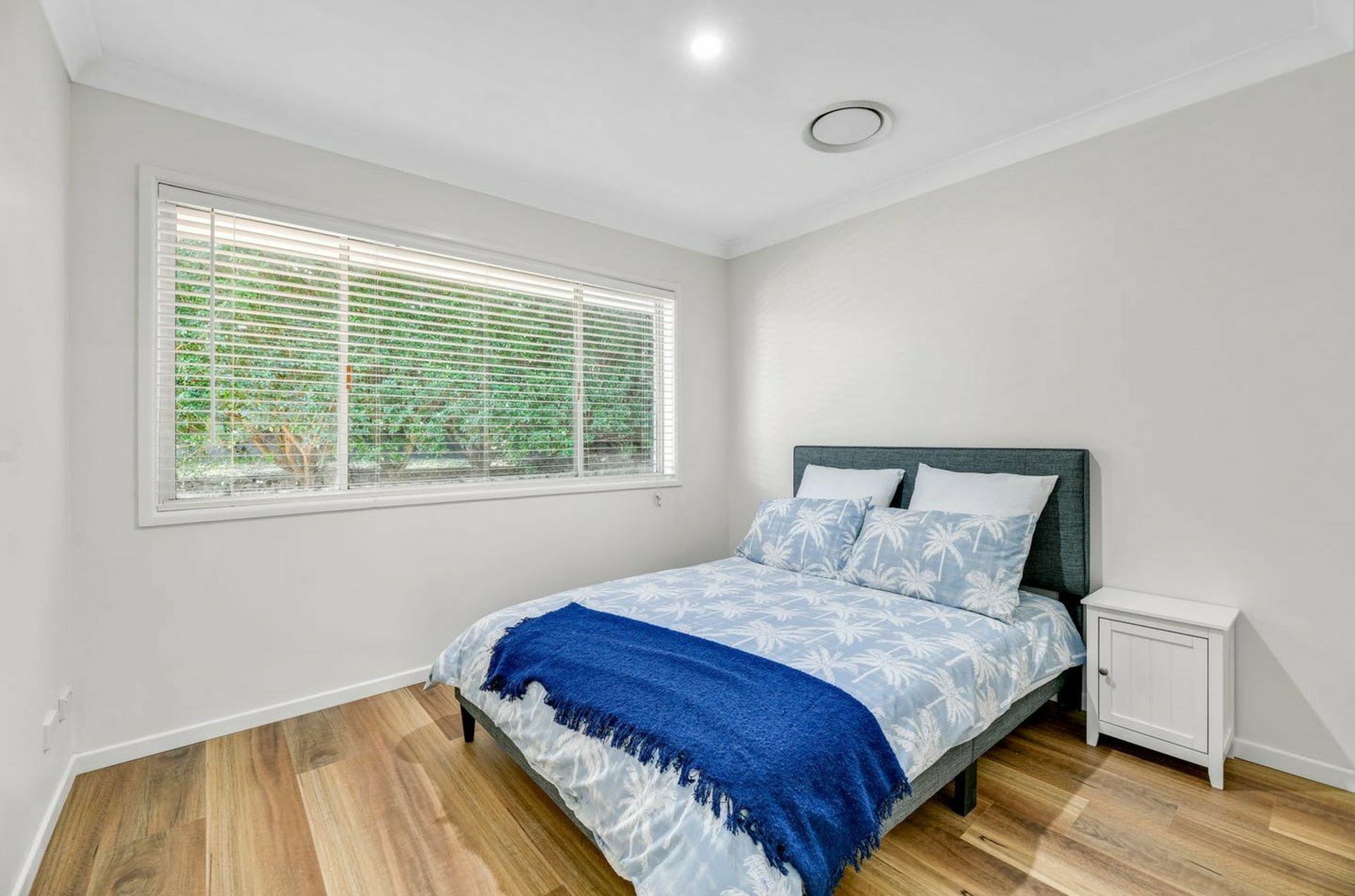 257 Redbank Plains Road, REDBANK PLAINS
